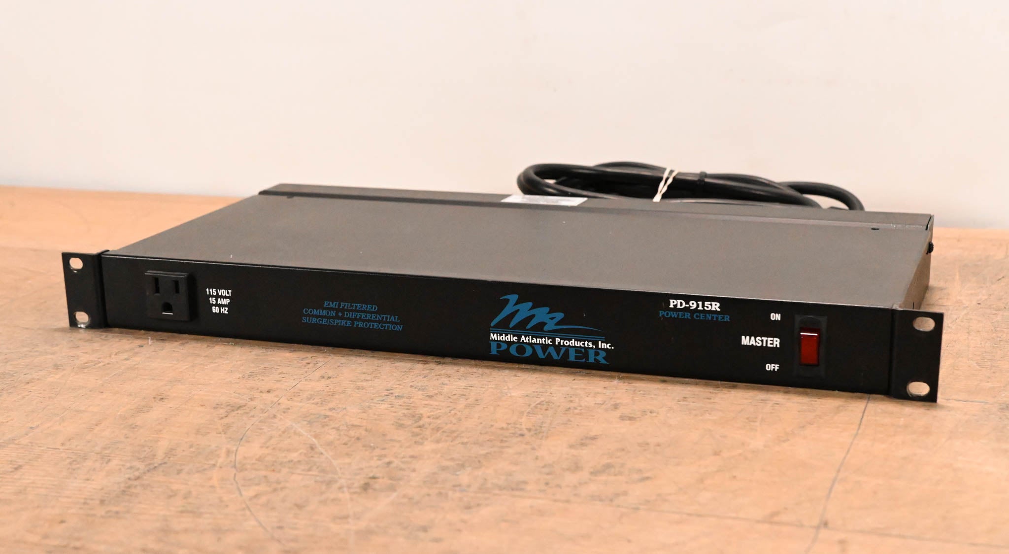 Middle Atlantic PD-915R 9-Outlet Rackmount Power Distribution Unit