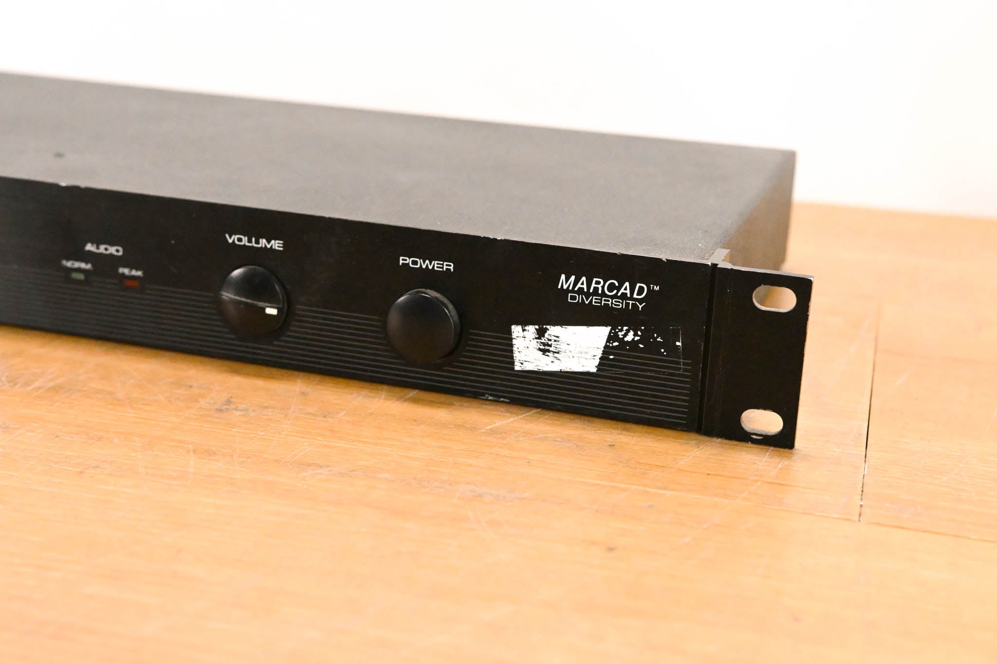 Shure L4 Diversity Wireless Receiver - 171.845 MHz (NO POWER SUPPLY)