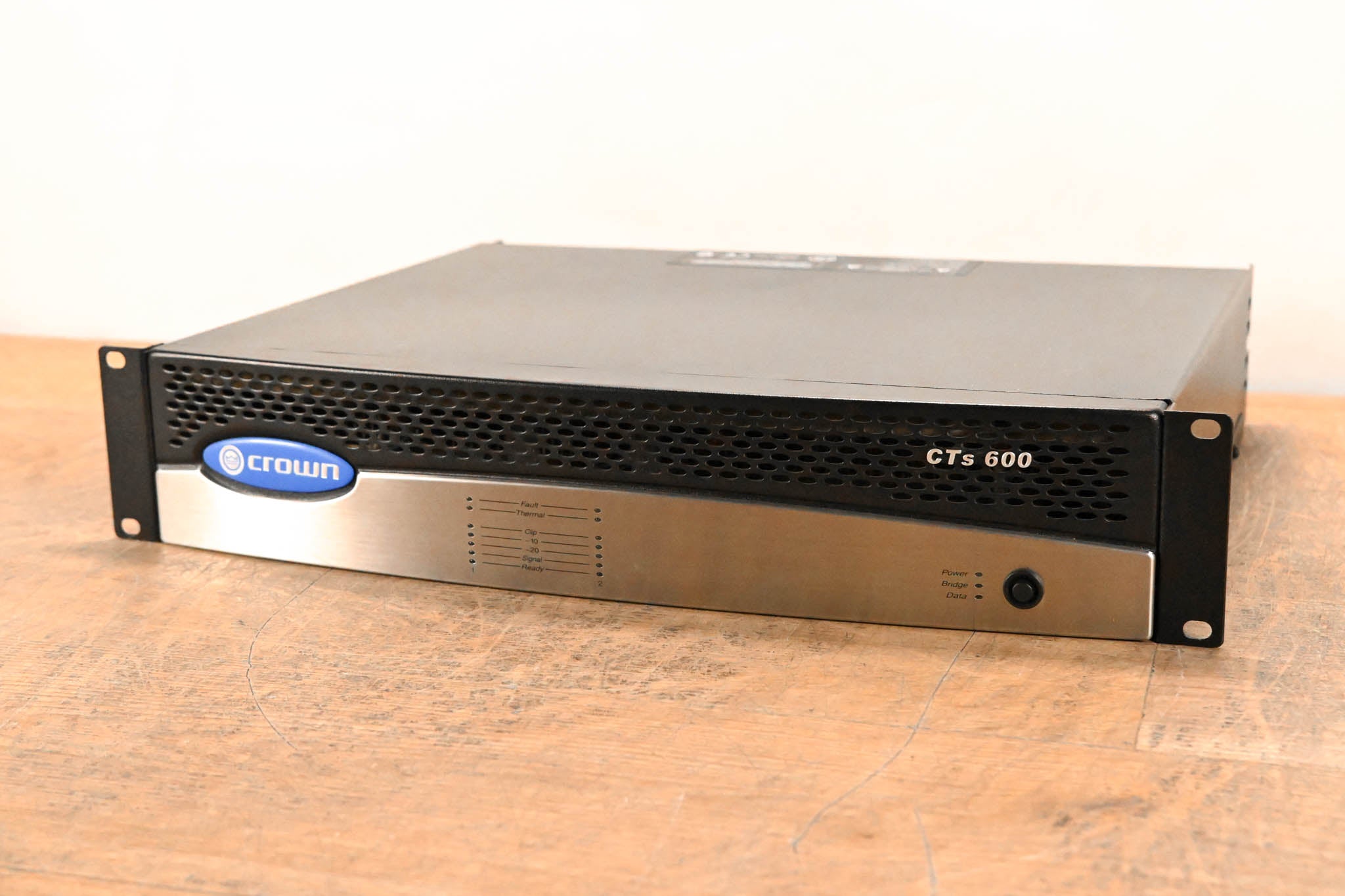 Crown CTs 600 Two-Channel 300W Power Amplifier