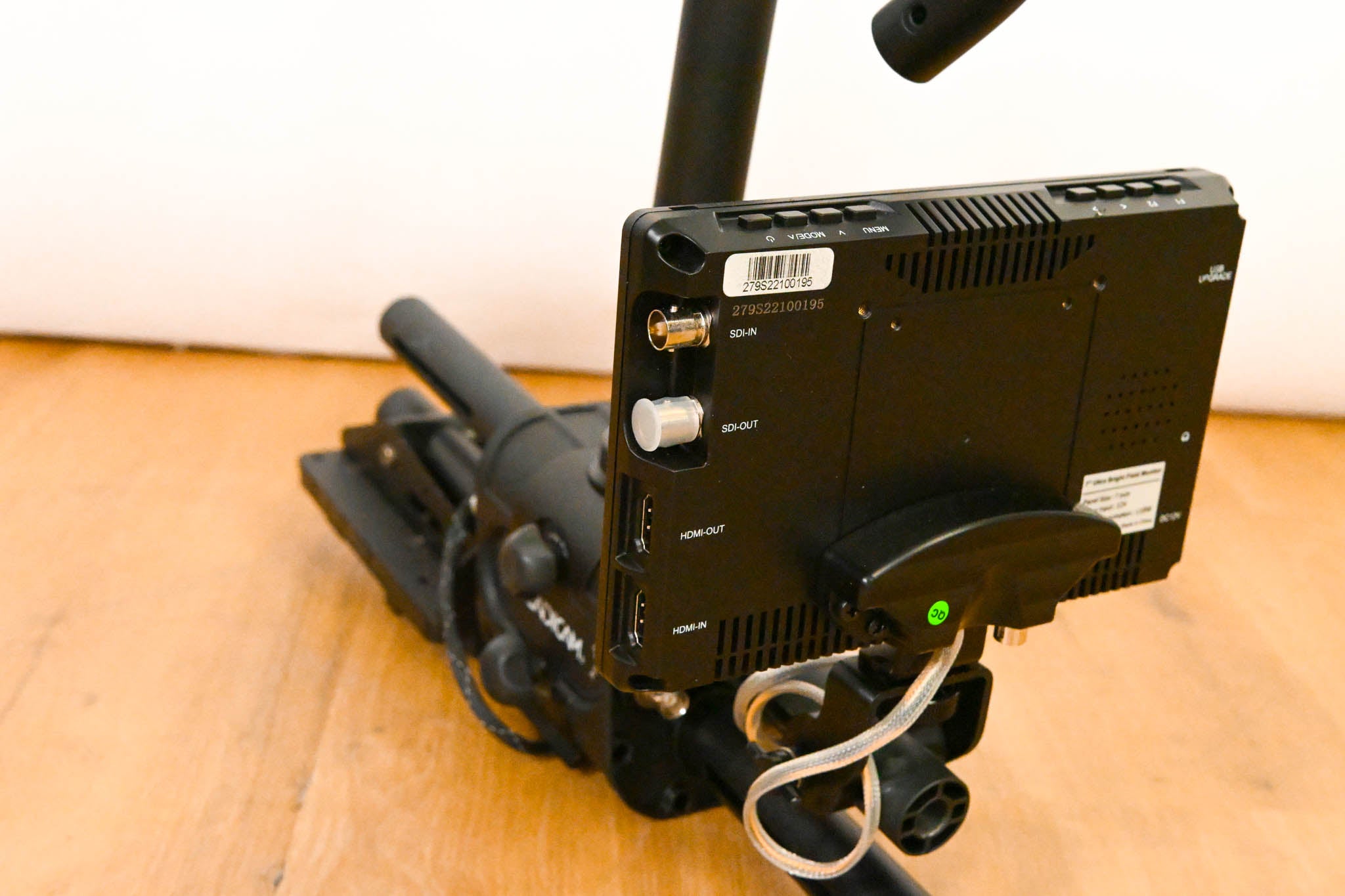 Steadicam Zephyr HD Camera Stabilizer System w/Arm, Vest, Monitor & Case