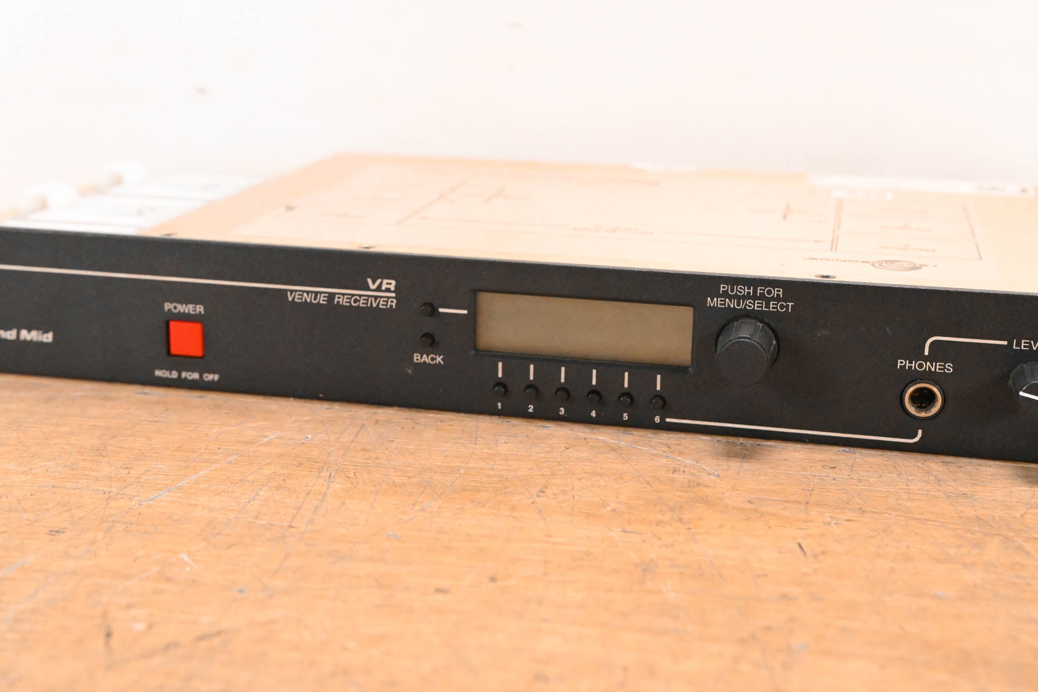 Lectrosonics Venue Wideband Mid 6-Channel Receiver w/ Bodypacks (NO PSU)