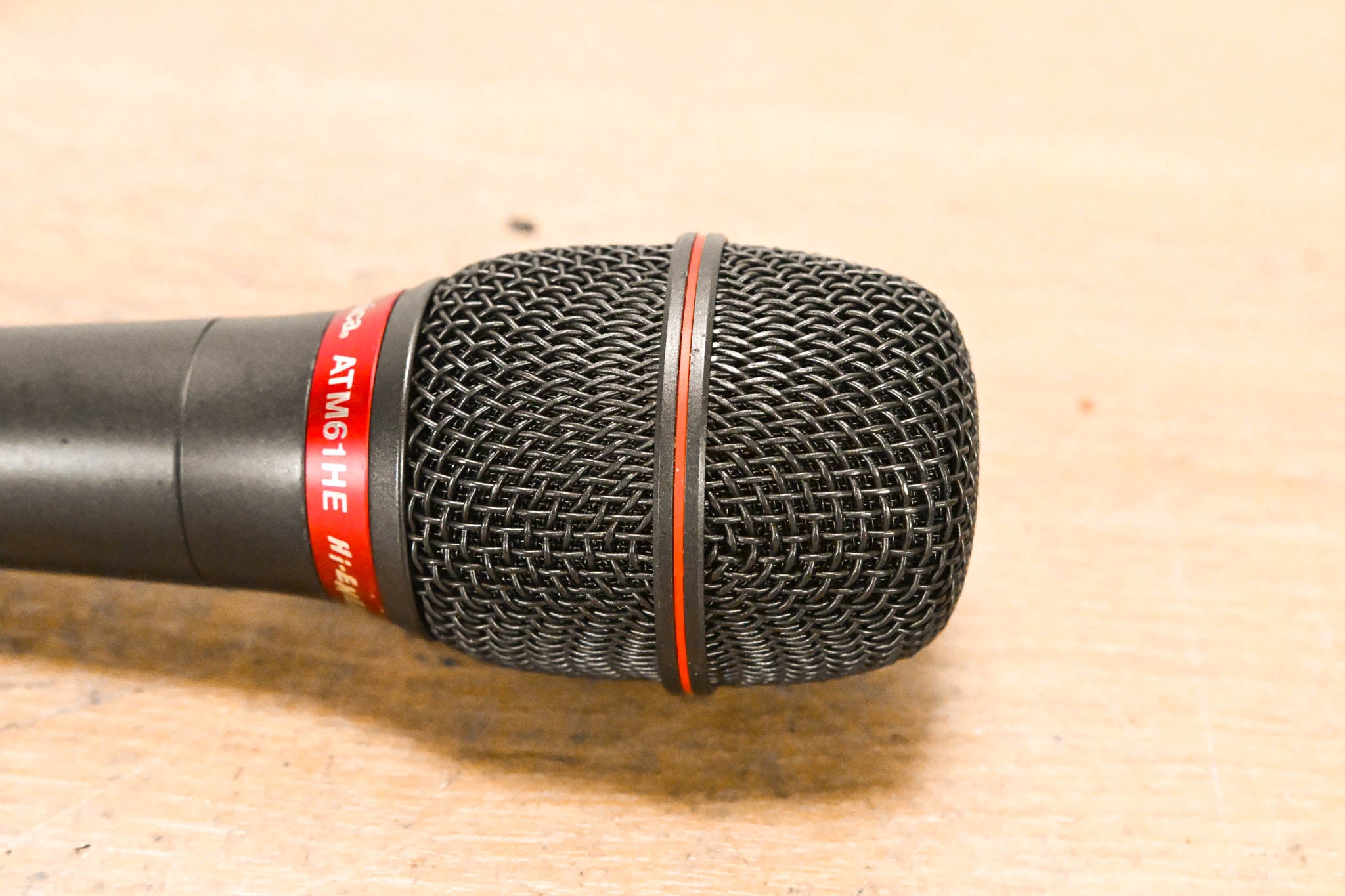 Audio-Technica ATM61HE Hypercardioid Dynamic Handheld Microphone