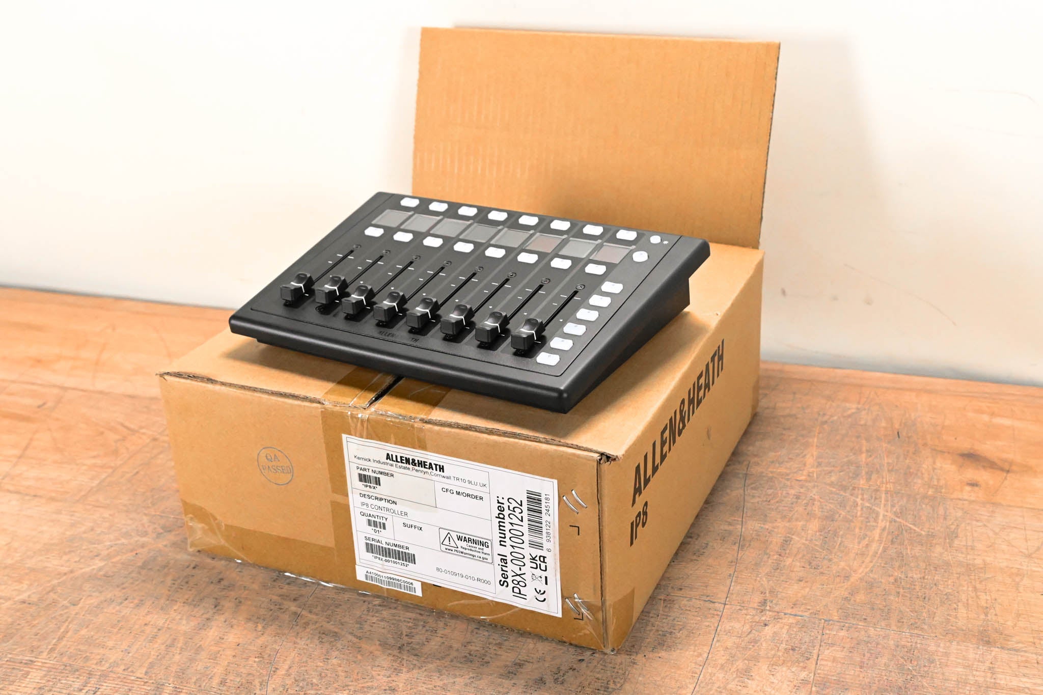 Allen & Heath IP8 8-Fader Remote Controller for dLive/Avantis/AHM