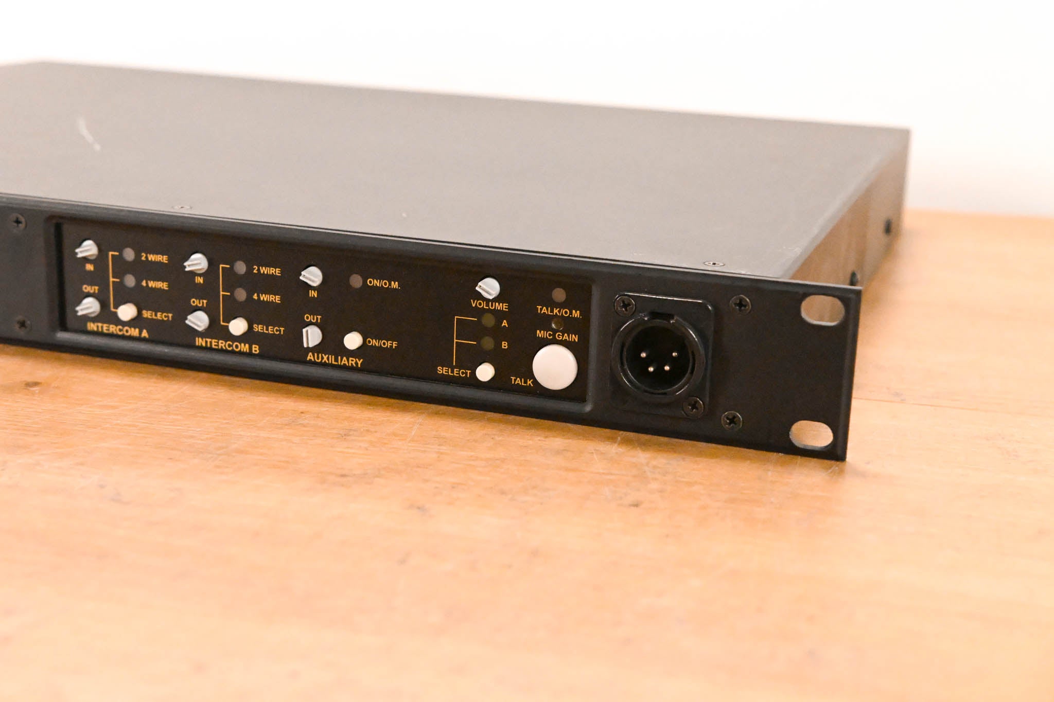 Telex RadioCom BTR-800 2-Channel UHF Base Station