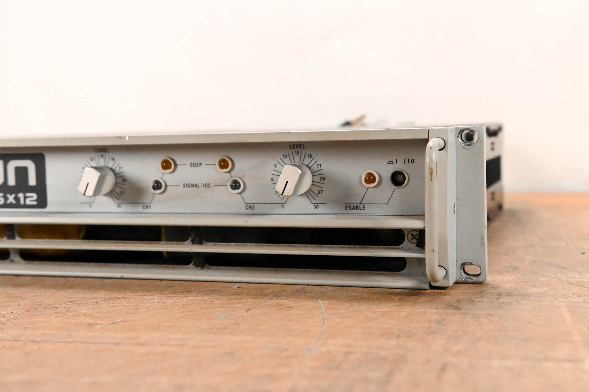 Crown Macro-Tech 36x12 2-Channel Power Amplifier