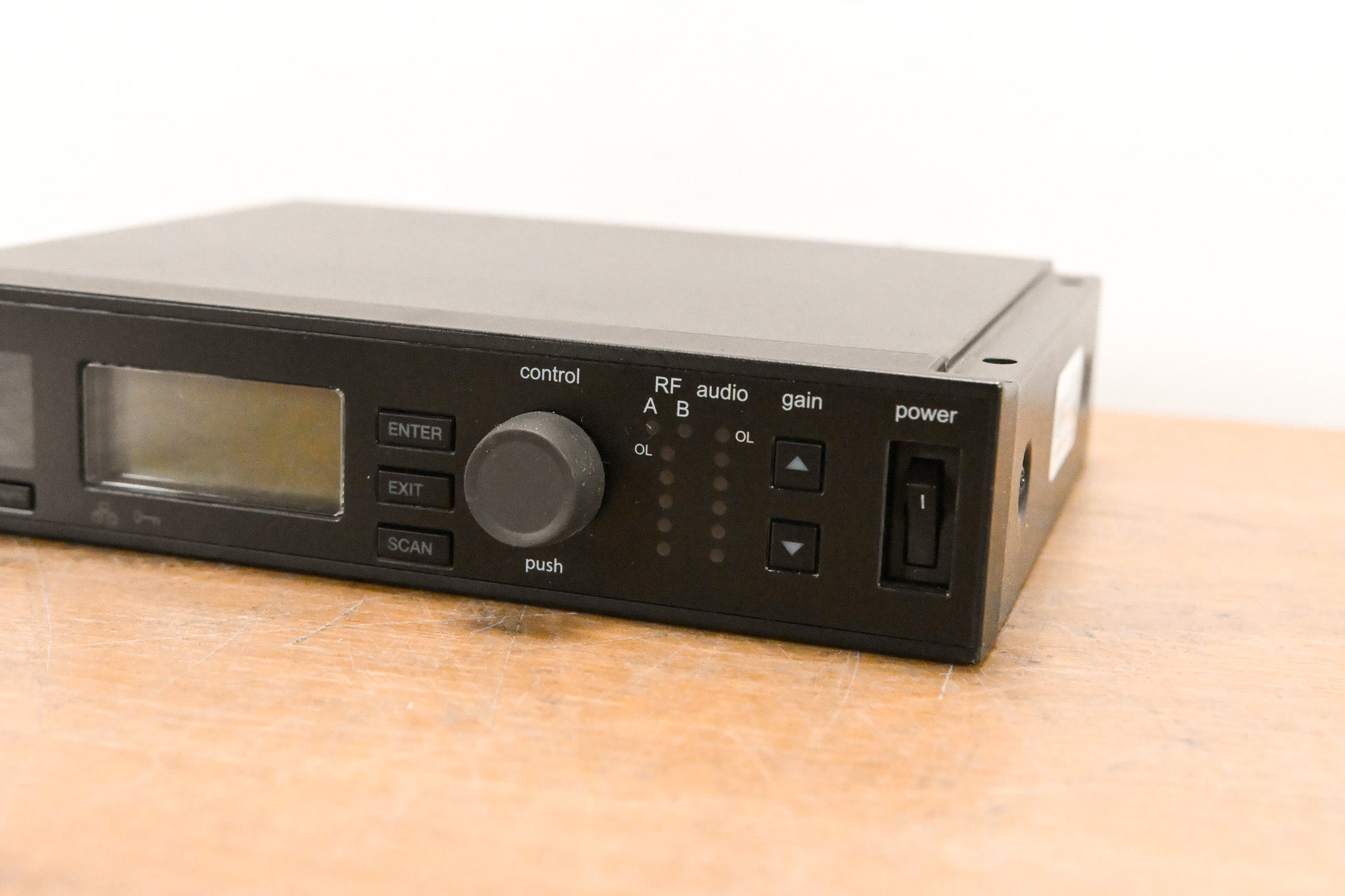 Shure ULXD4 Digital Wireless Receiver - H50 Band: 534-598 MHz (NO PSU)