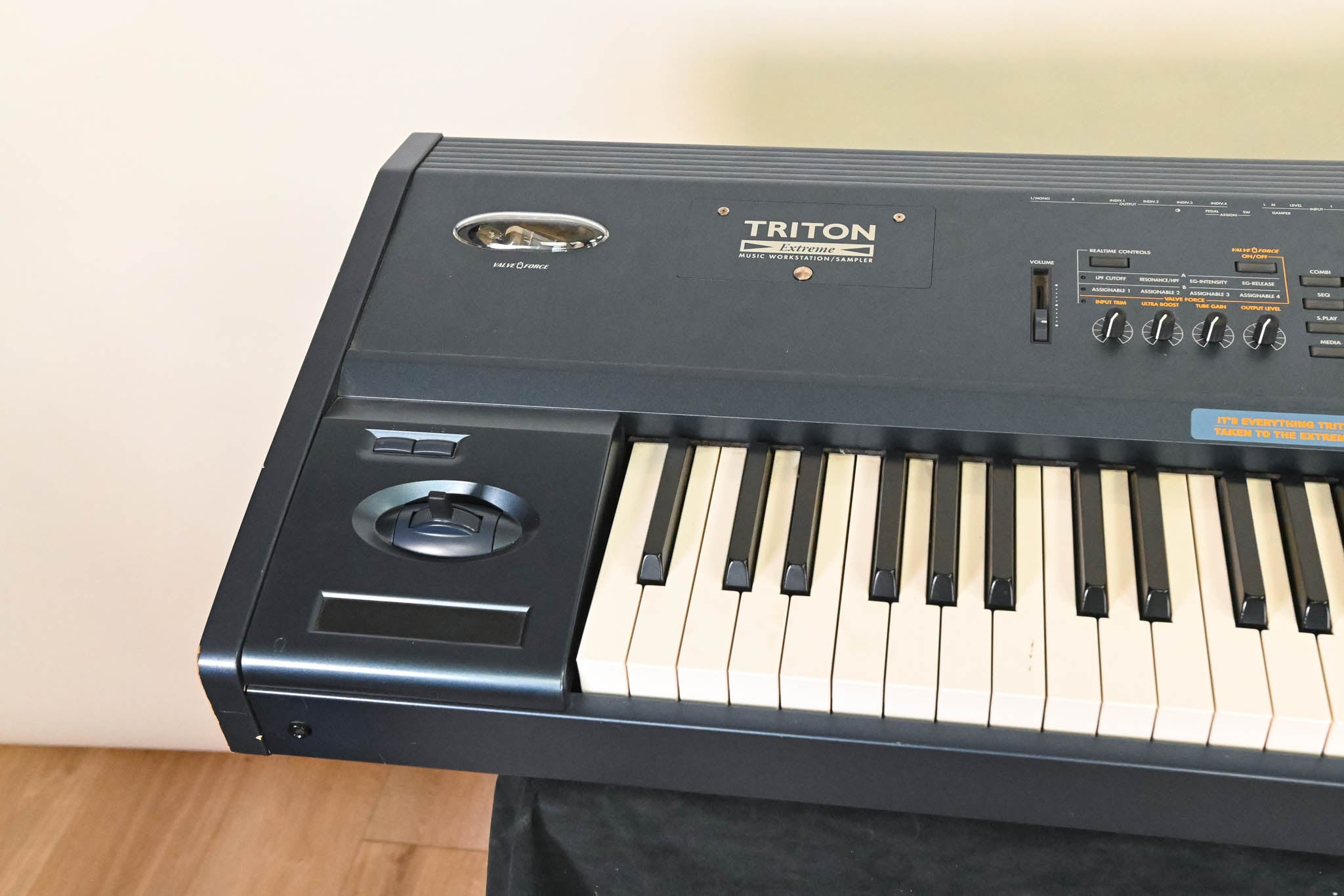 Korg Triton Extreme 88 88-Key 120-Voice Polyphonic Workstation
