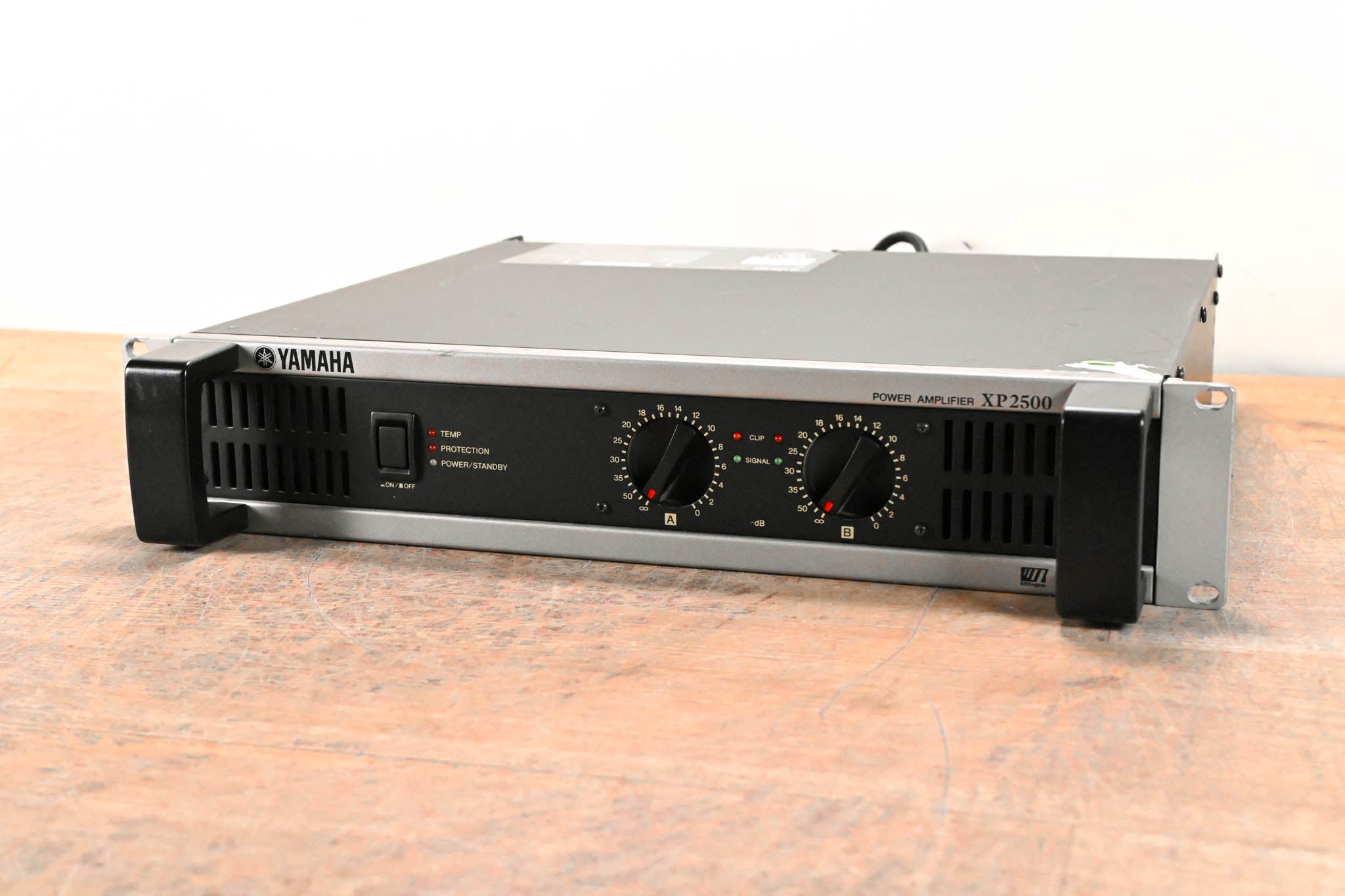 Yamaha XP2500 2-Channel Power Amplifier