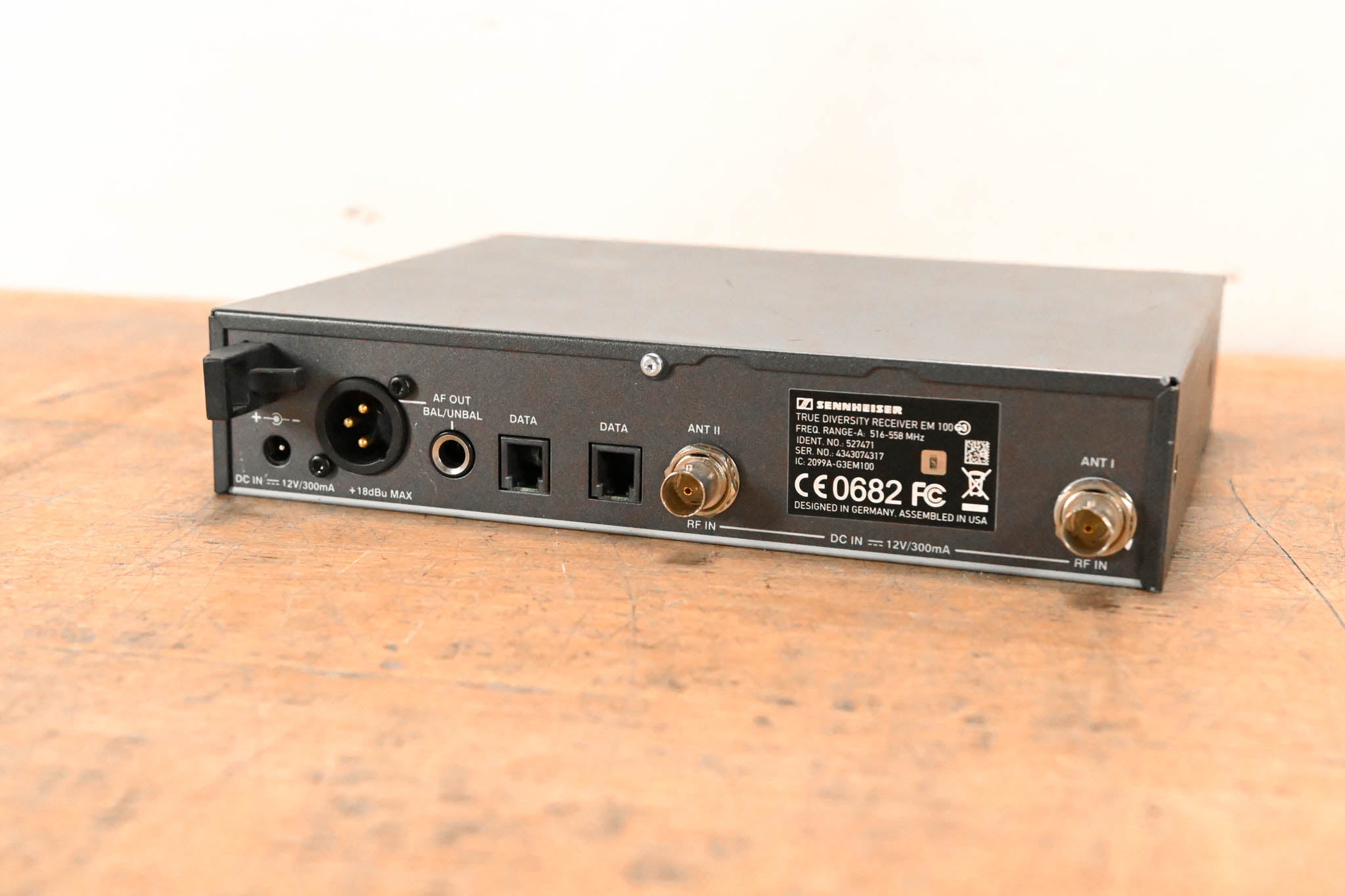 Sennheiser EM 100 G3 Wireless Receiver - A Range: 516-558 MHz