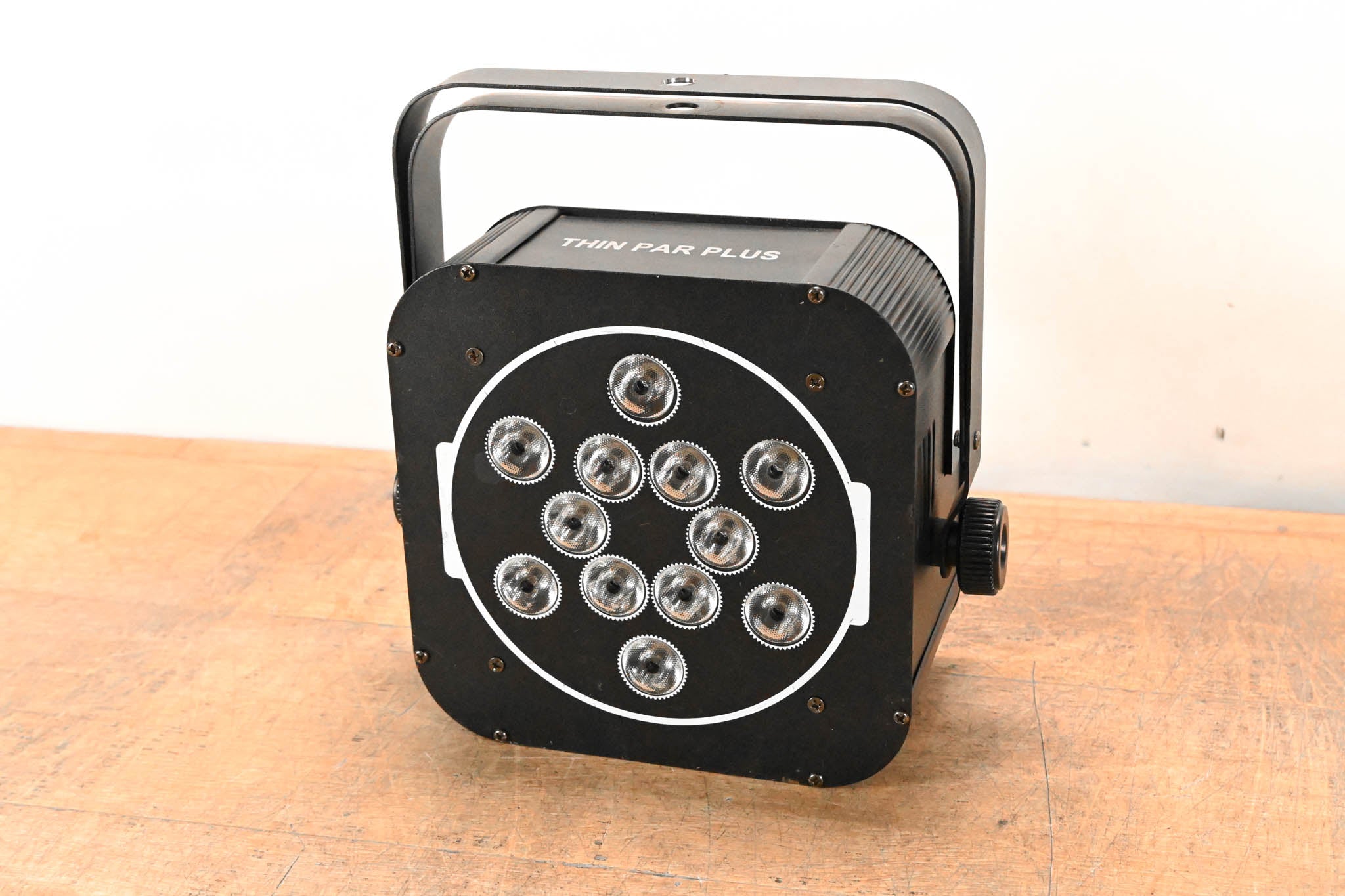OmniSistem Thin Par Plus RGBW 6 x 10W RGBA Par Can Light