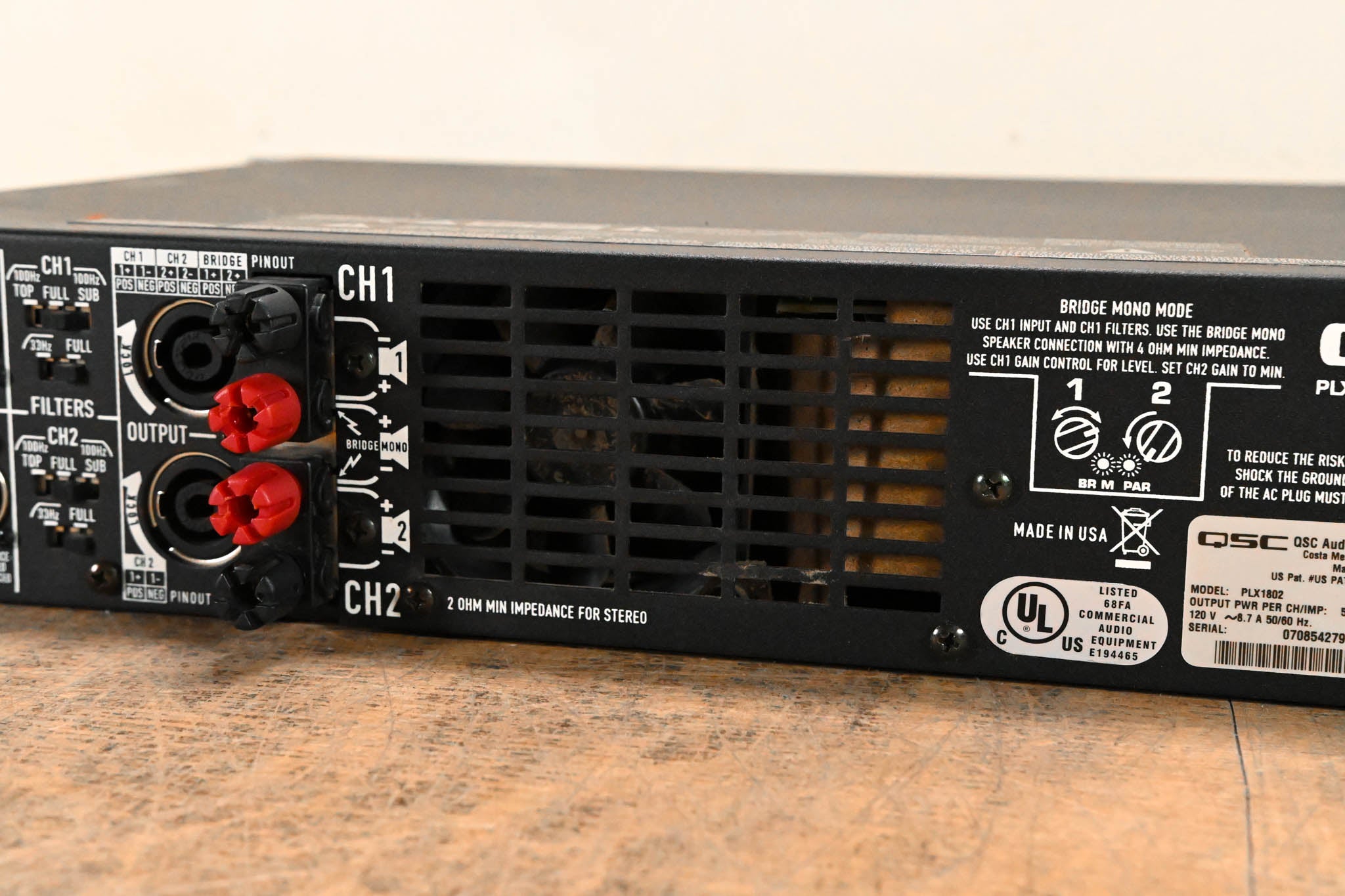 QSC PLX1802 2-Channel Power Amplifier