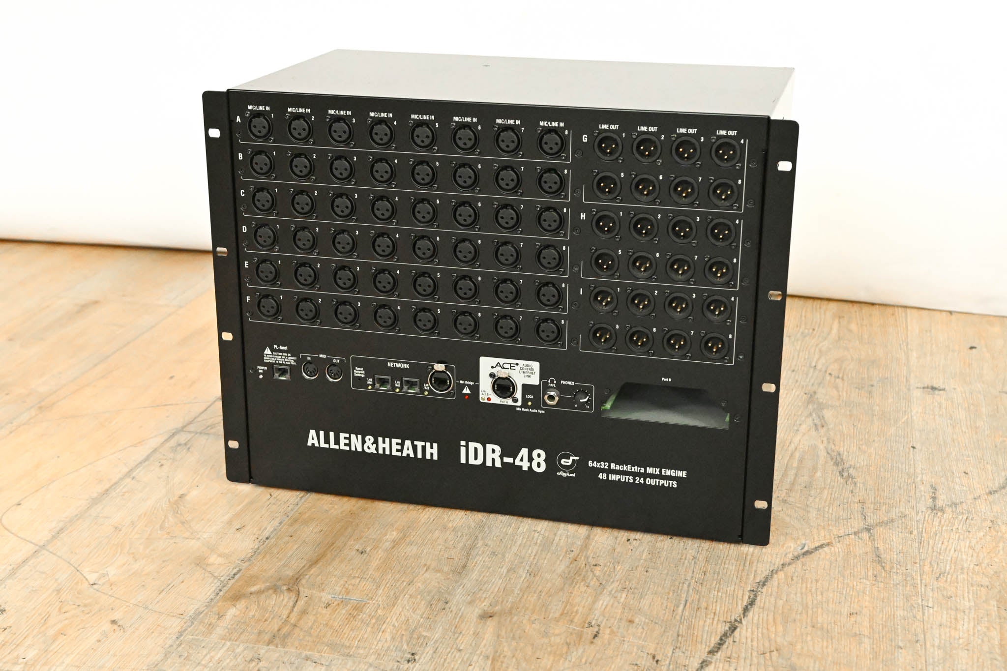 Allen & Heath iLive-T112 Mixing Surface with iDR-48 Fixed Format MixRack