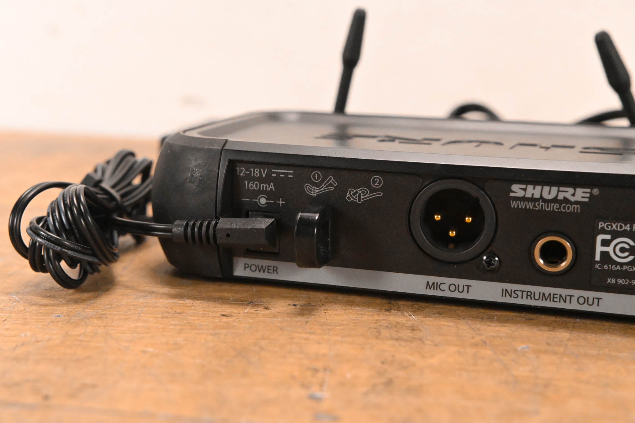 Shure PGXD24/BETA58-X8 Digital Wireless Handheld Microphone System