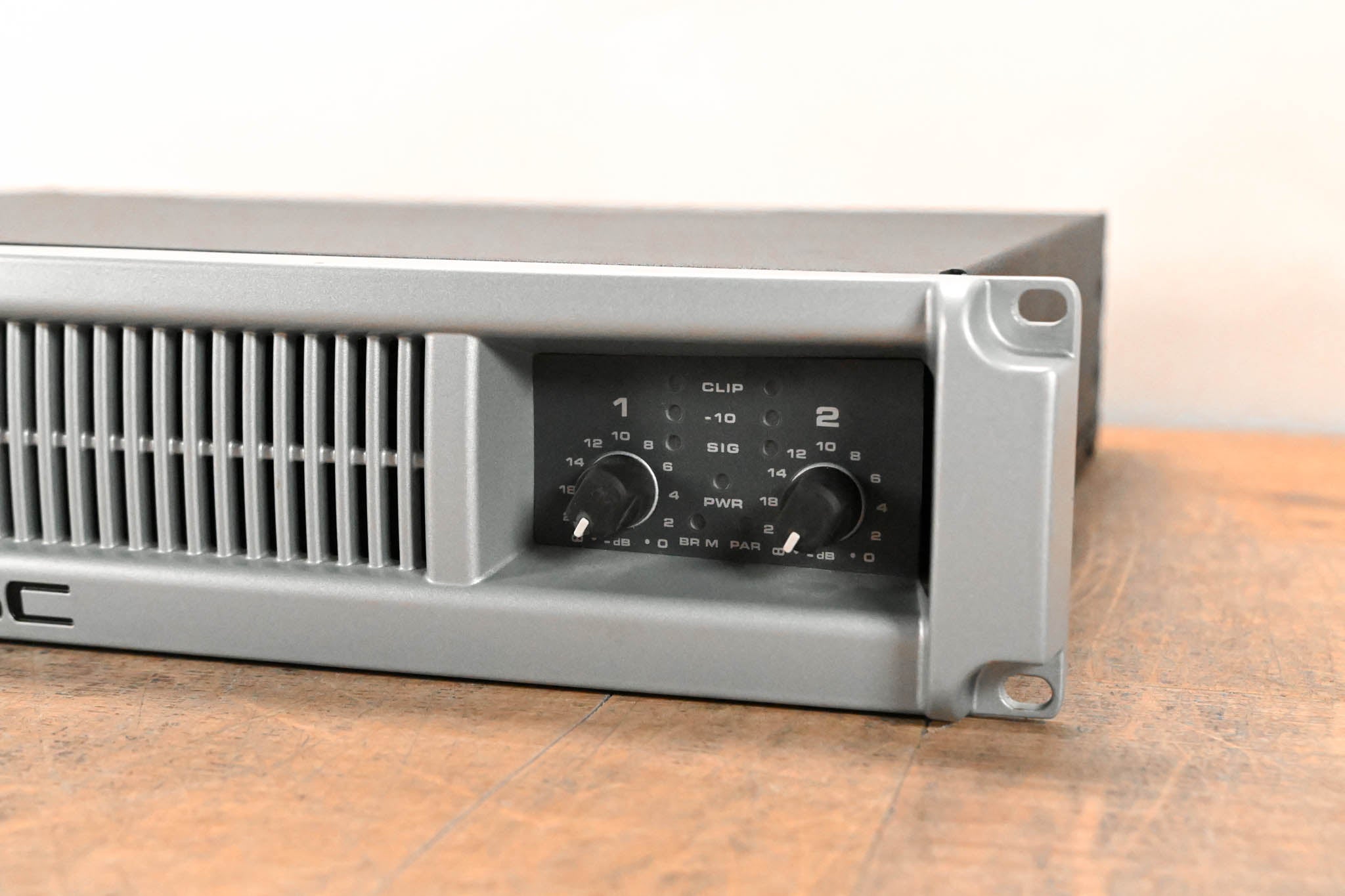 QSC PLX1802 2-Channel Power Amplifier