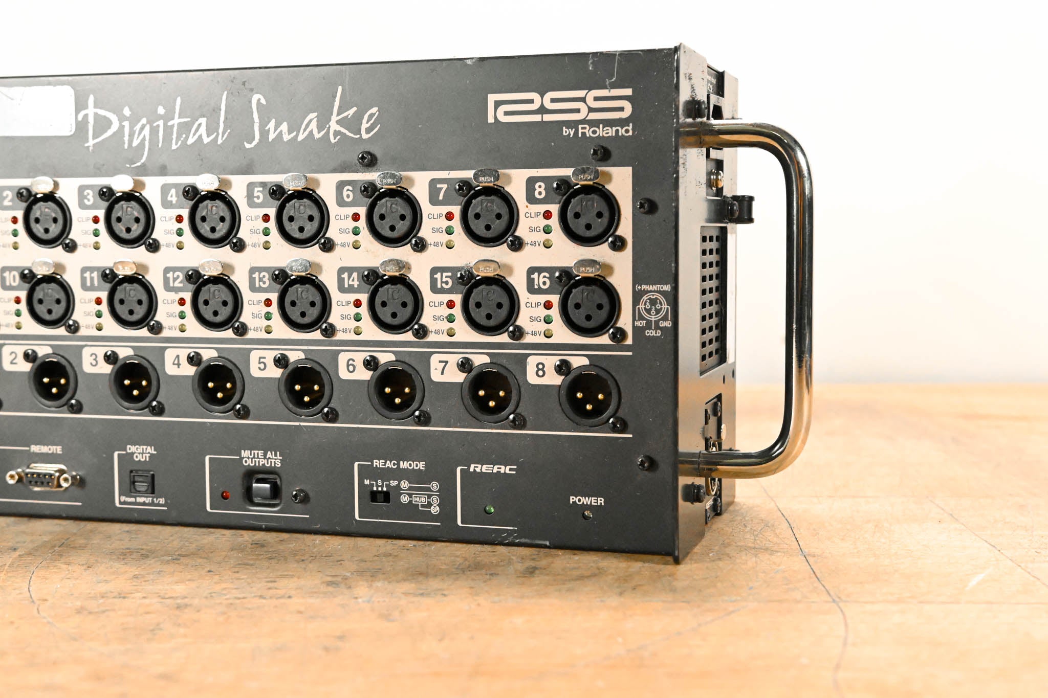 Roland S-1608 16 x 8 Stage Unit