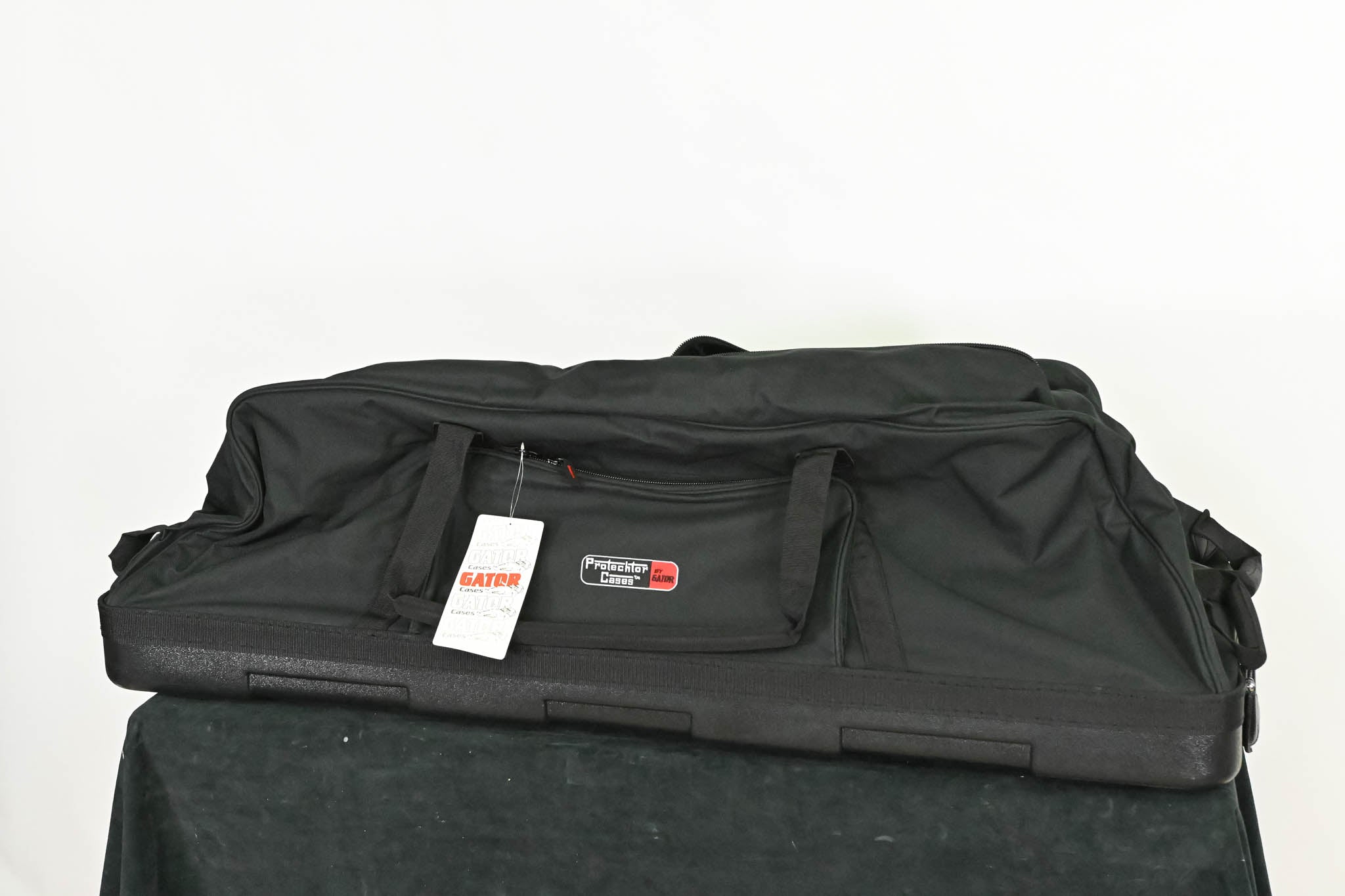 Gator Cases GP-HDWE-1846-PE Molded Bottom Hardware Bag w/ Wheels 18x46″