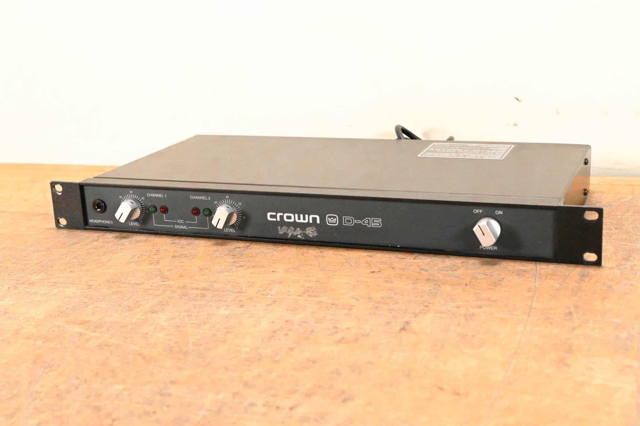 Crown D-45 Two-Channel, 35W Power Amplifier