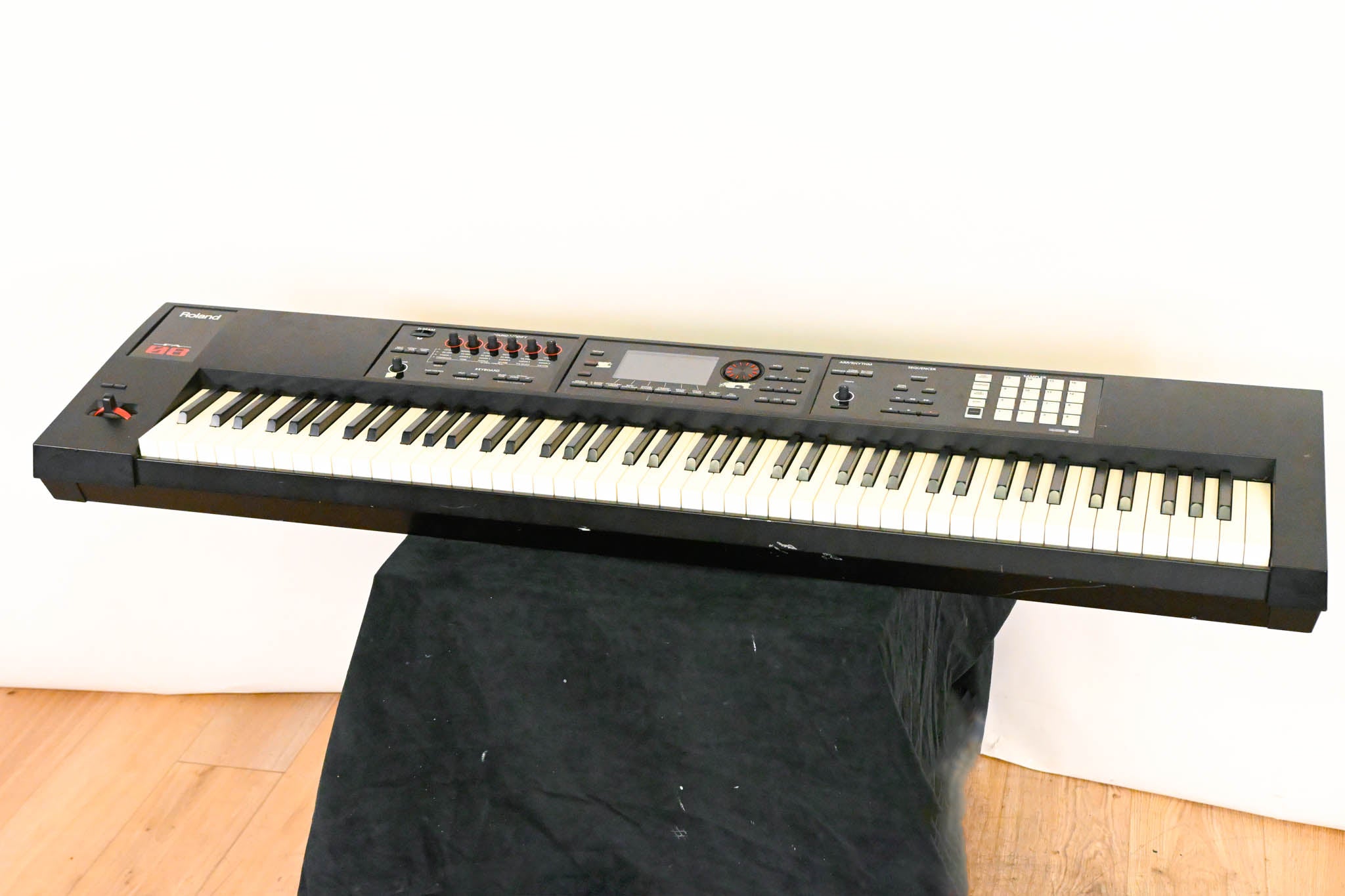 Roland FA-08 88-Key Music Workstation (NO POWER SUPPLY)