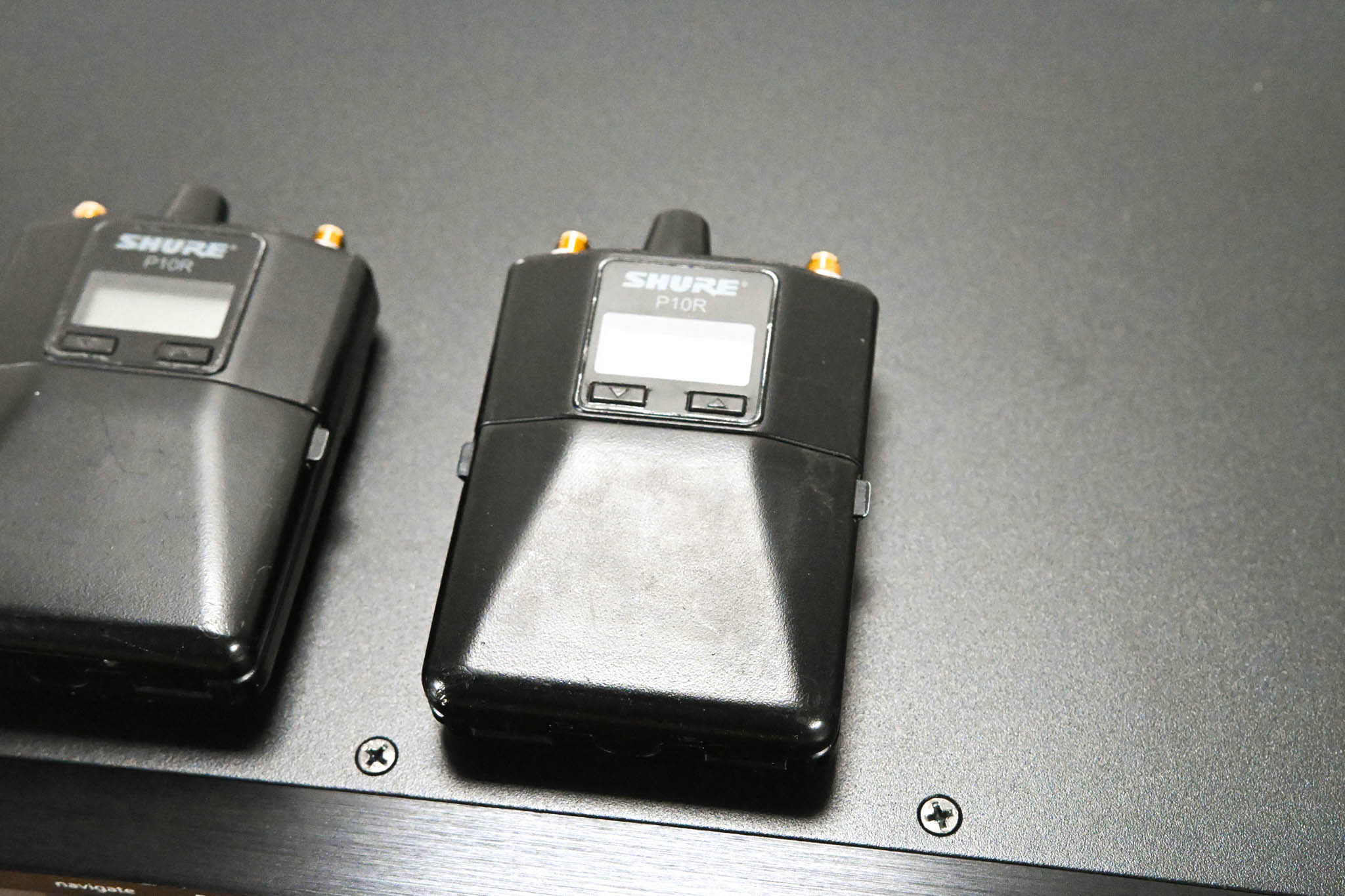 Shure PSM 1000 In-Ear Personal Monitoring System - G10 Band: 470-542 MHz