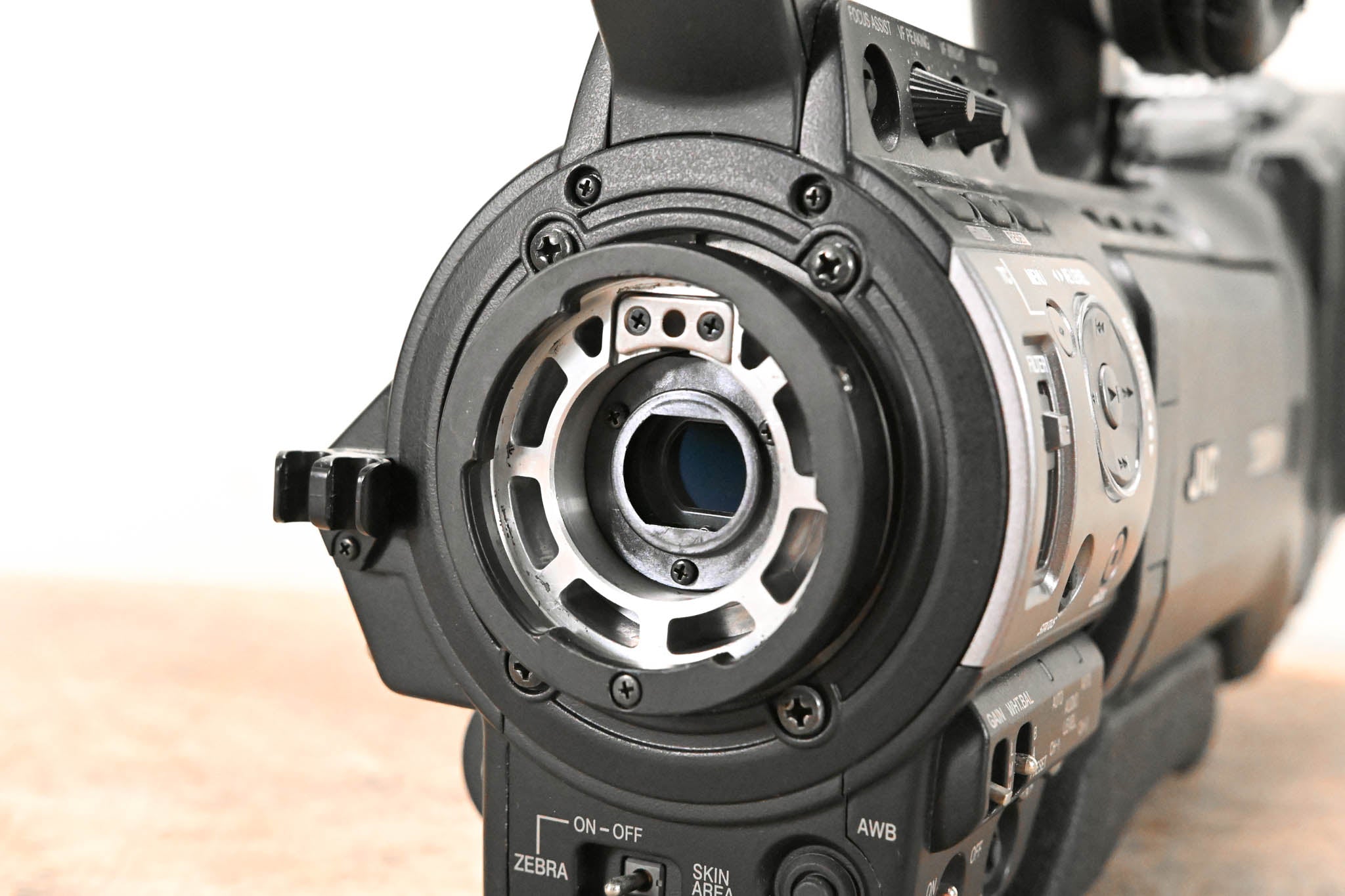 JVC GY-HM790CHU ProHD ENG / Studio Camera