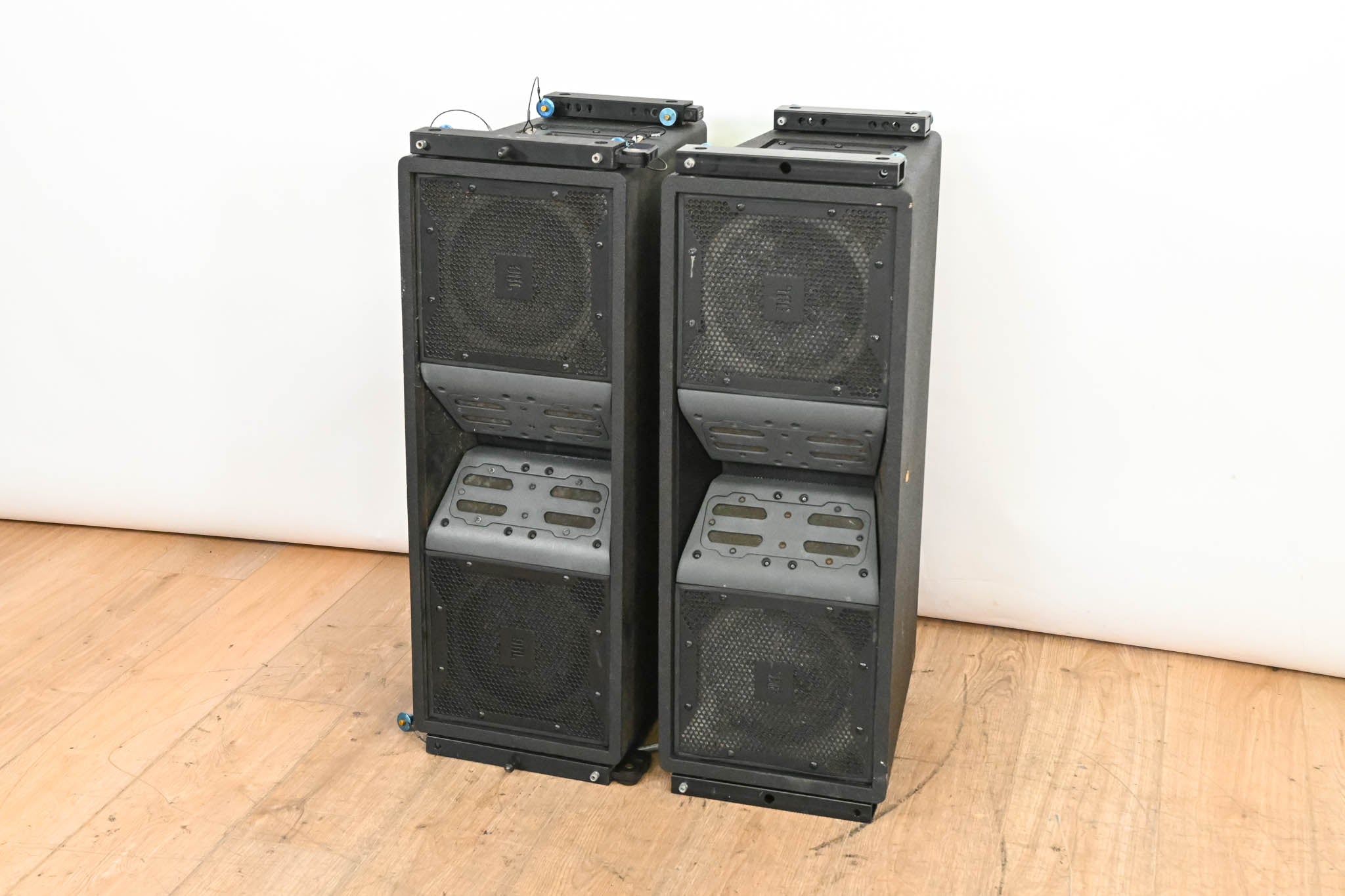 JBL VT4887 Compact Bi-Amplified 3-Way Line Array Element (PAIR)