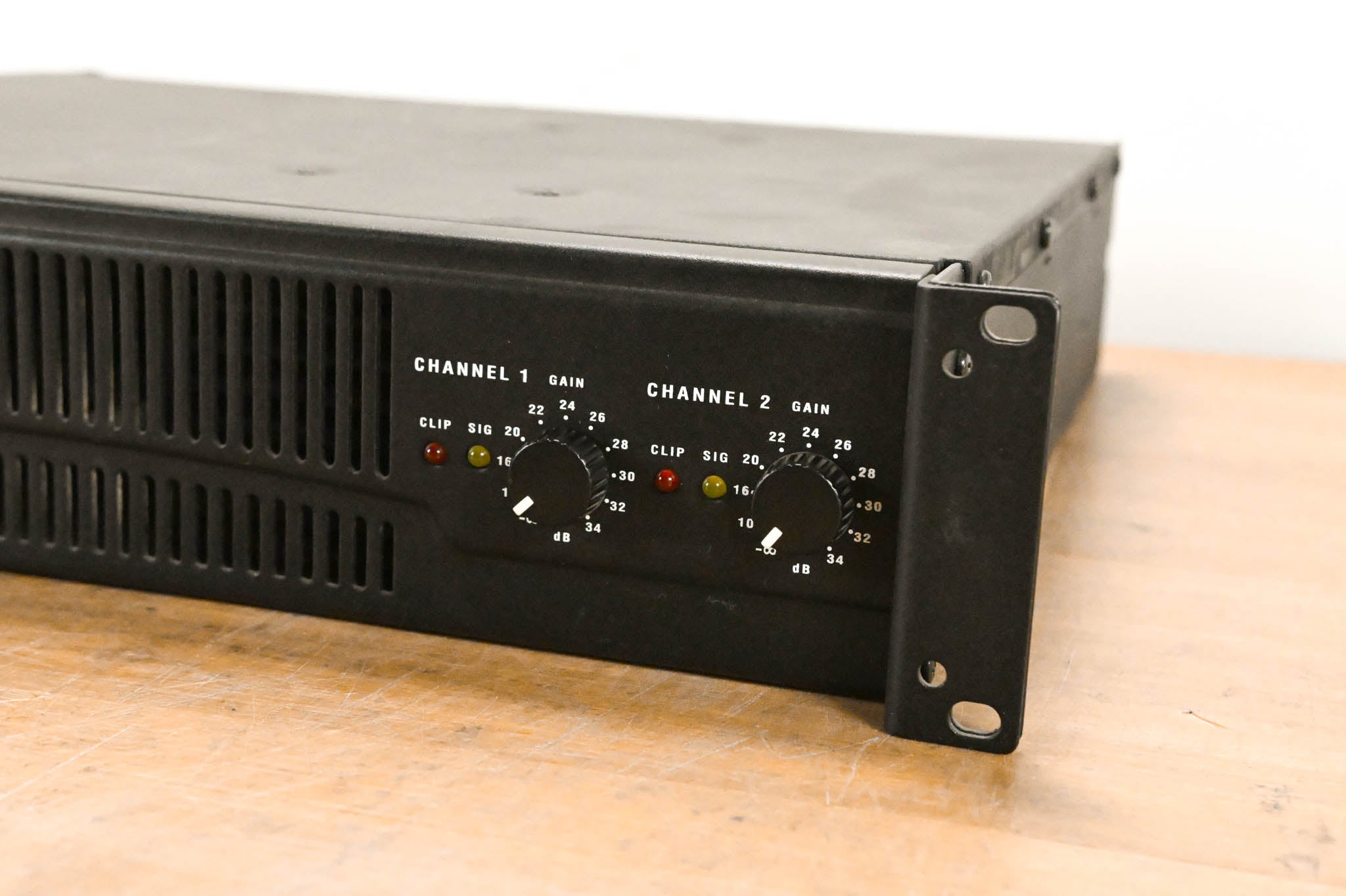 QSC RMX2450 2-Channel Power Amplifier