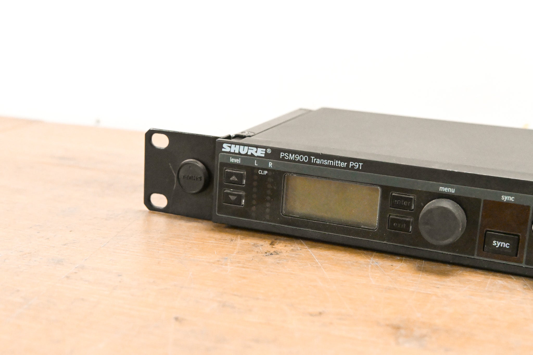 Shure PSM 900 Wireless IEM System L6 Band: 656-692 MHz (NO POWER SUPPLY)
