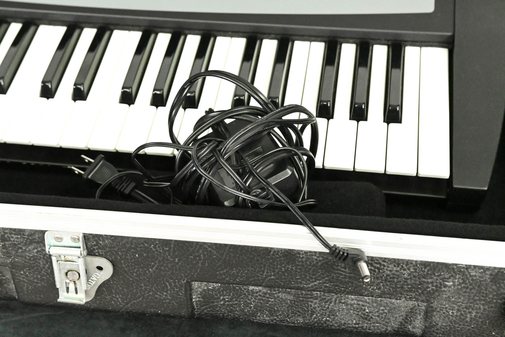 Kurzweil KME61 Micro Ensemble 61-Key Synth Action Keyboard with Case