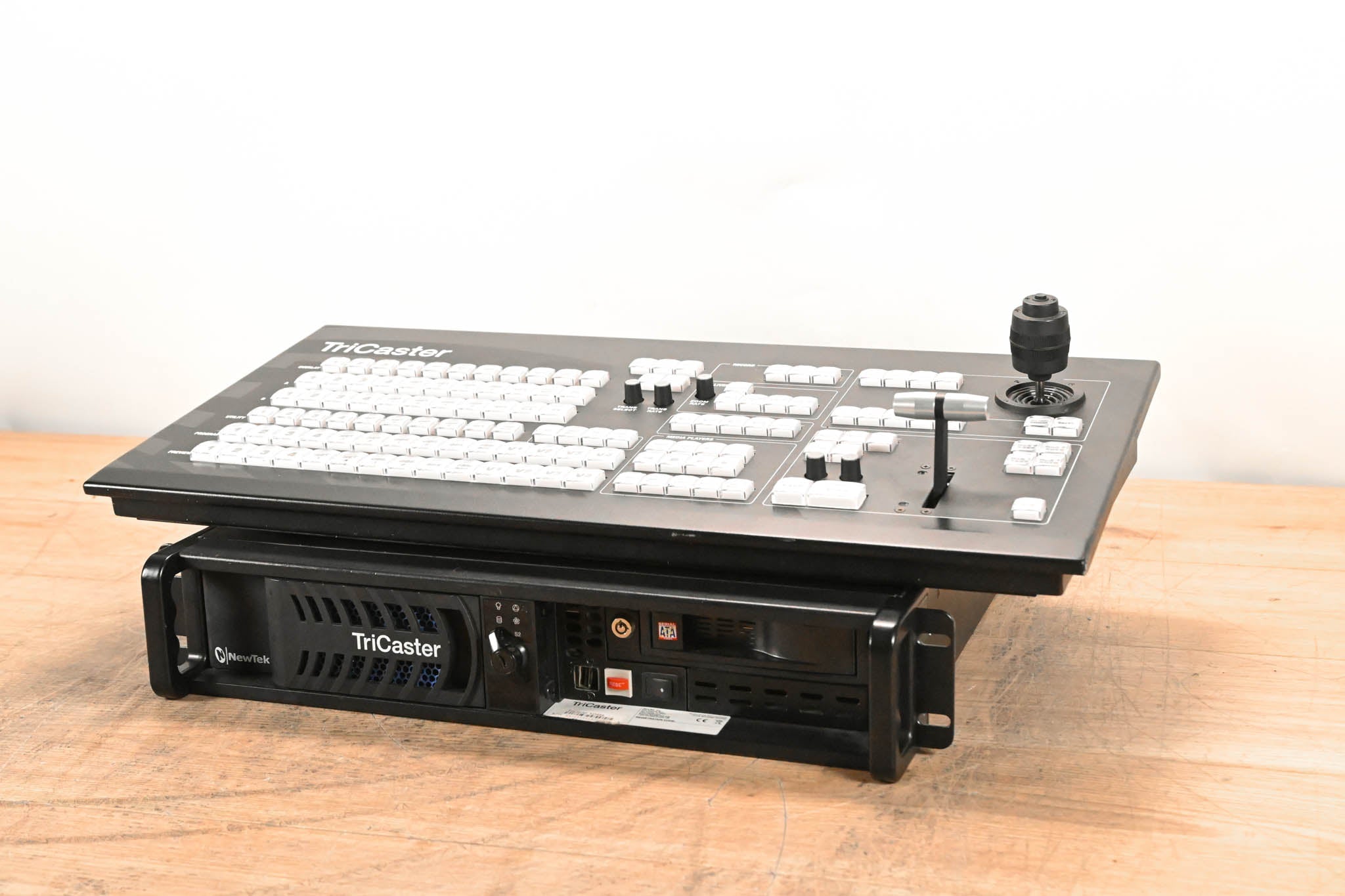NewTek (Vizrt) TriCaster TCXD455 Video Switcher w/ TCXD455 CS