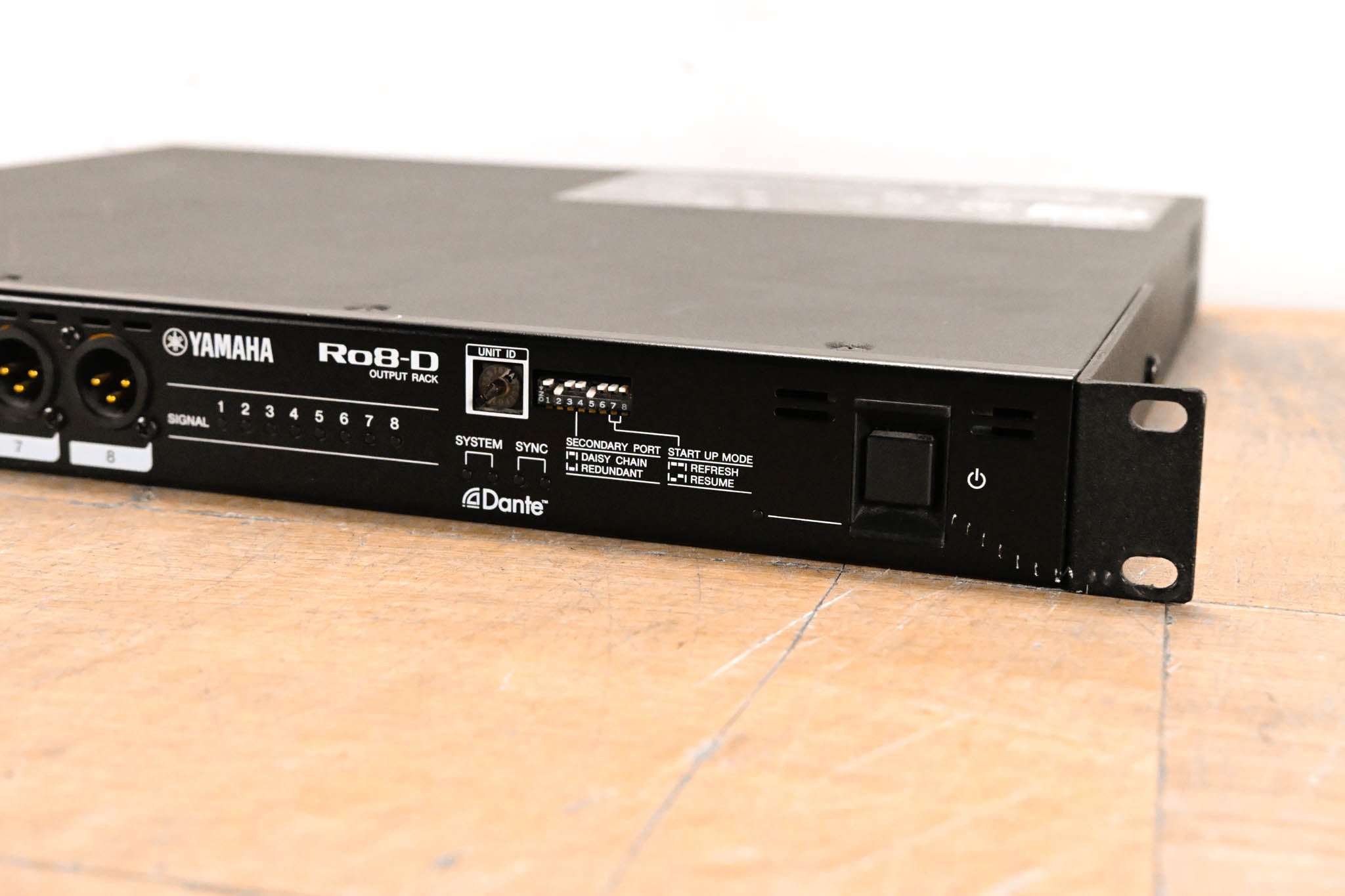 Yamaha Ro8-D Rio Series 8-Channel Remote Output Rack w/ Dante