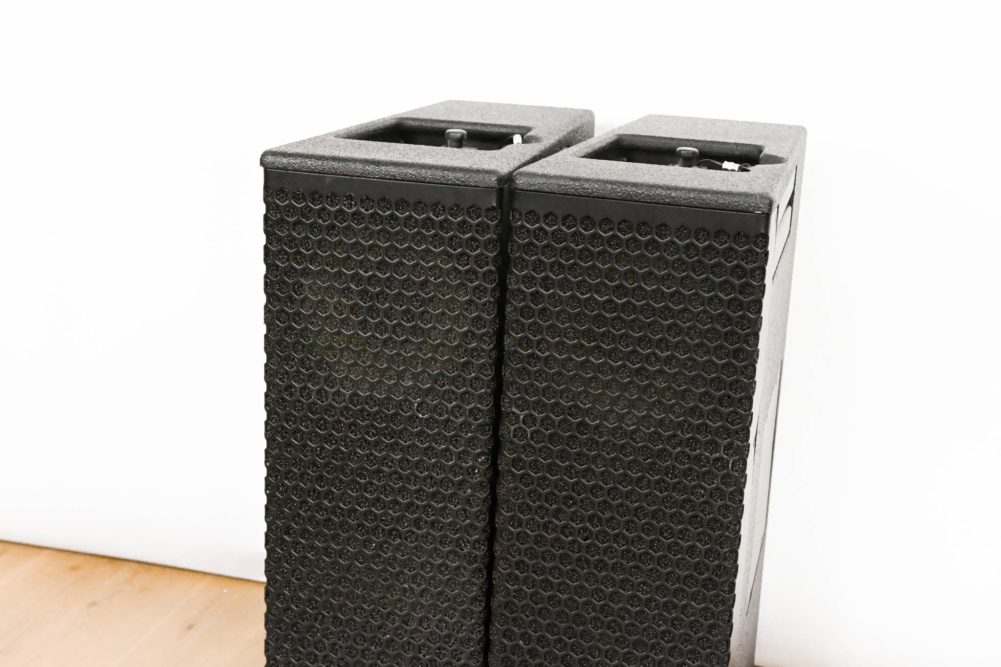Adamson SpekTrix 3-Way Full Range Line Array Loudspeaker (PAIR)