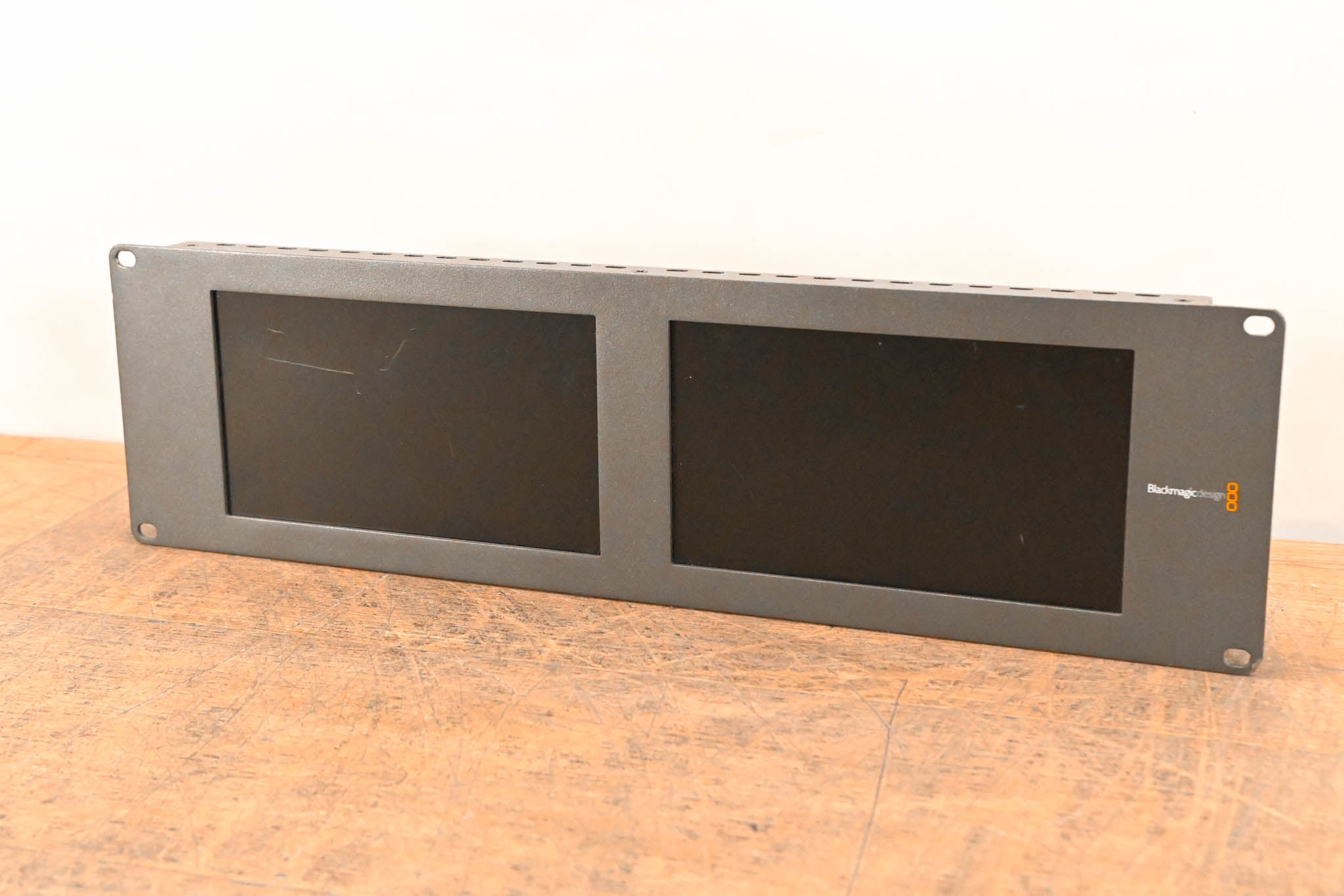Blackmagic Design Smartview Duo Dual 8" LCD Monitors (NO POWER SUPPLY)