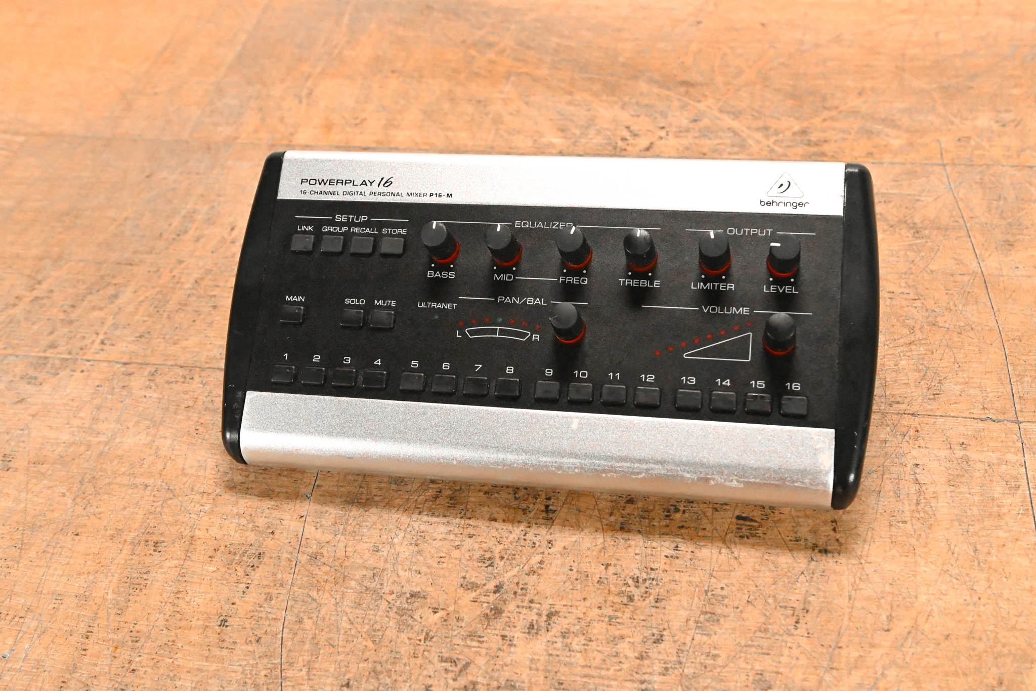 Behringer Powerplay P16-M 16-Channel Digital Personal Mixer