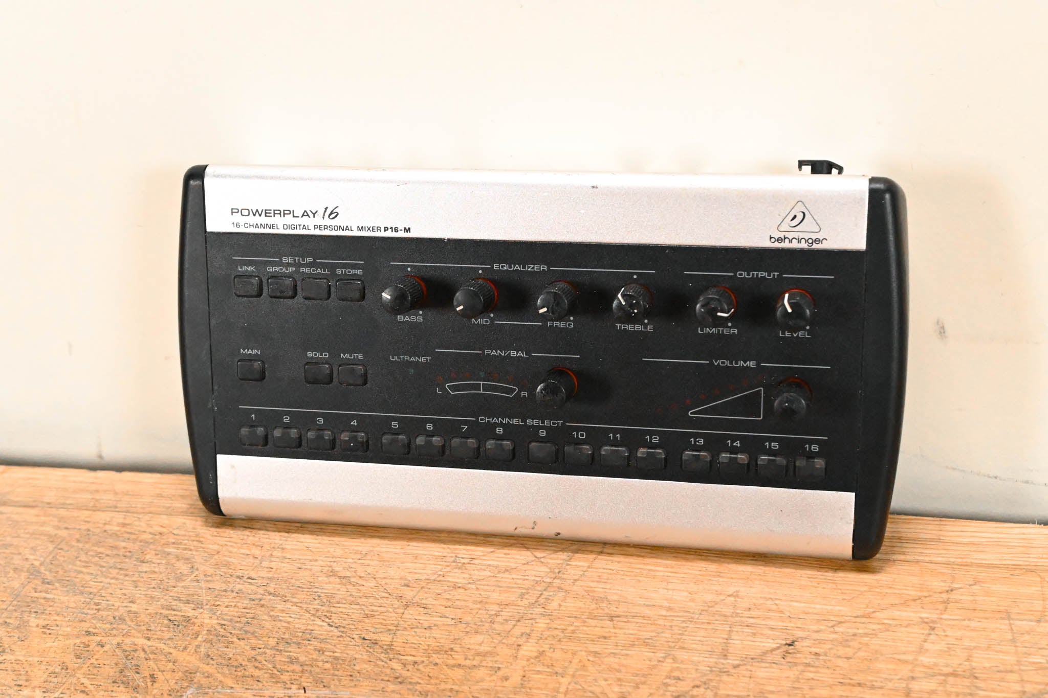 Behringer Powerplay P16-M 16-Channel Digital Personal Mixer
