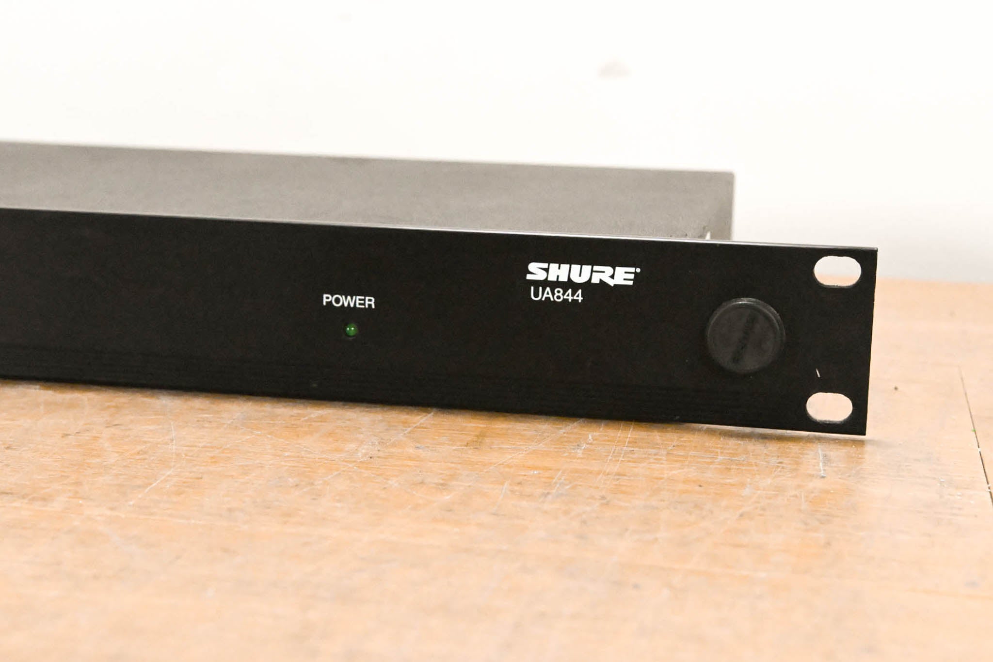 Shure UA844US Wideband UHF Antenna and Power Distributor (NO PSU)