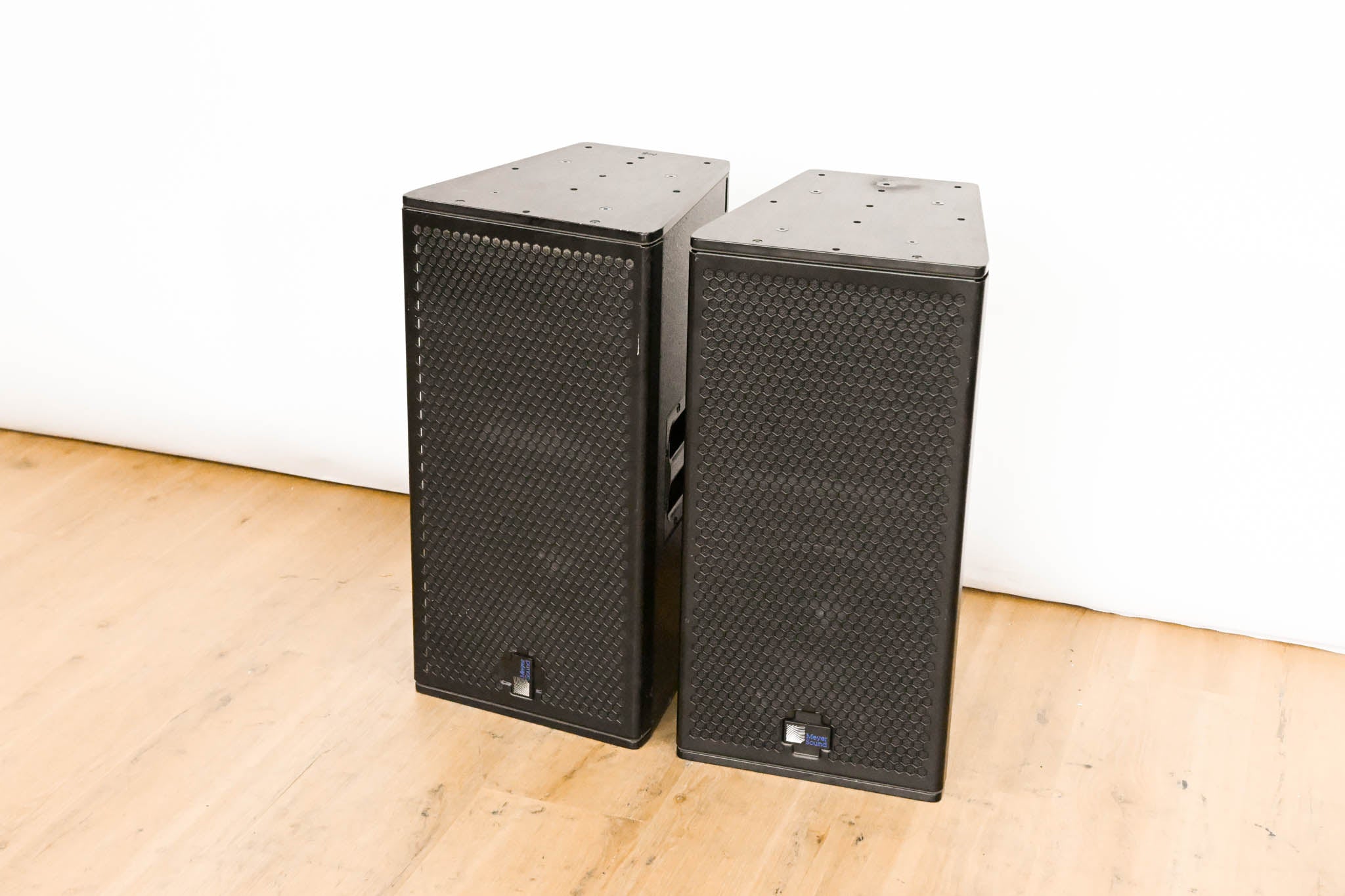 Meyer Sound UPJ-1P Compact VariO Loudspeaker (PAIR)