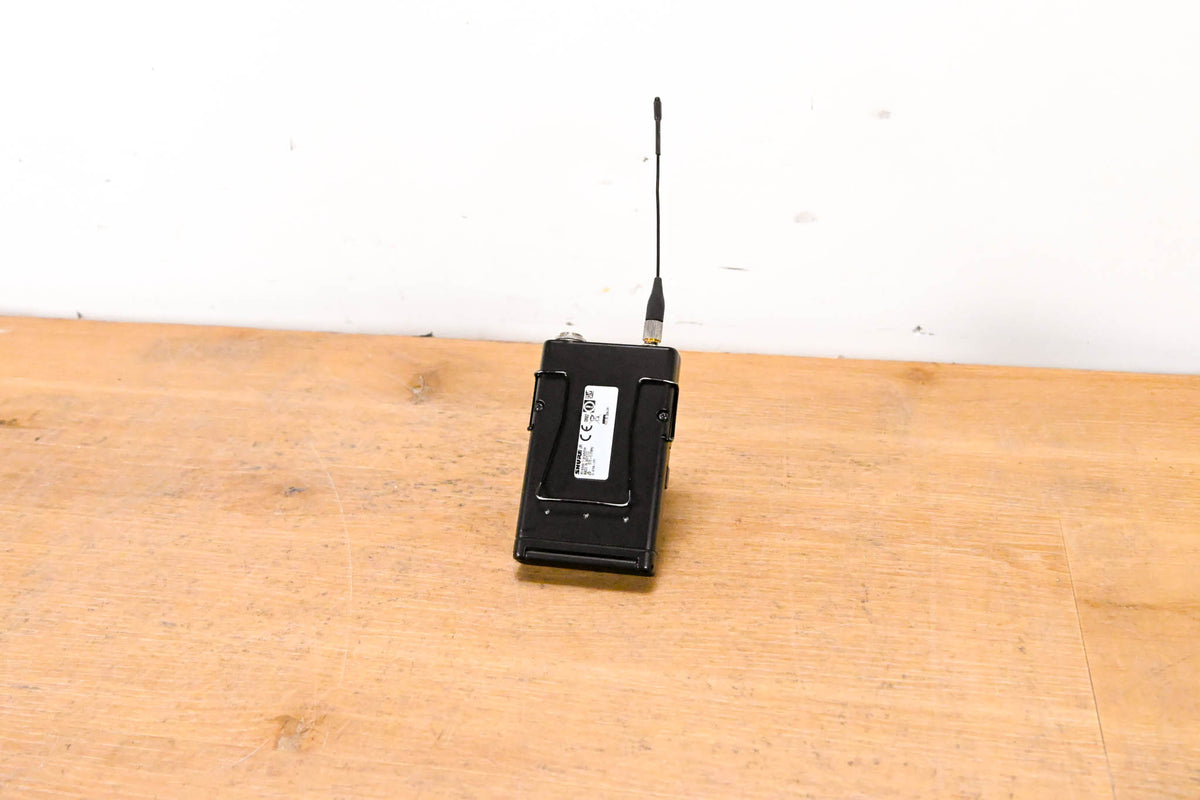 Shure UR1 Wireless Bodypack Transmitter - J5 Band: 578-638 MHz