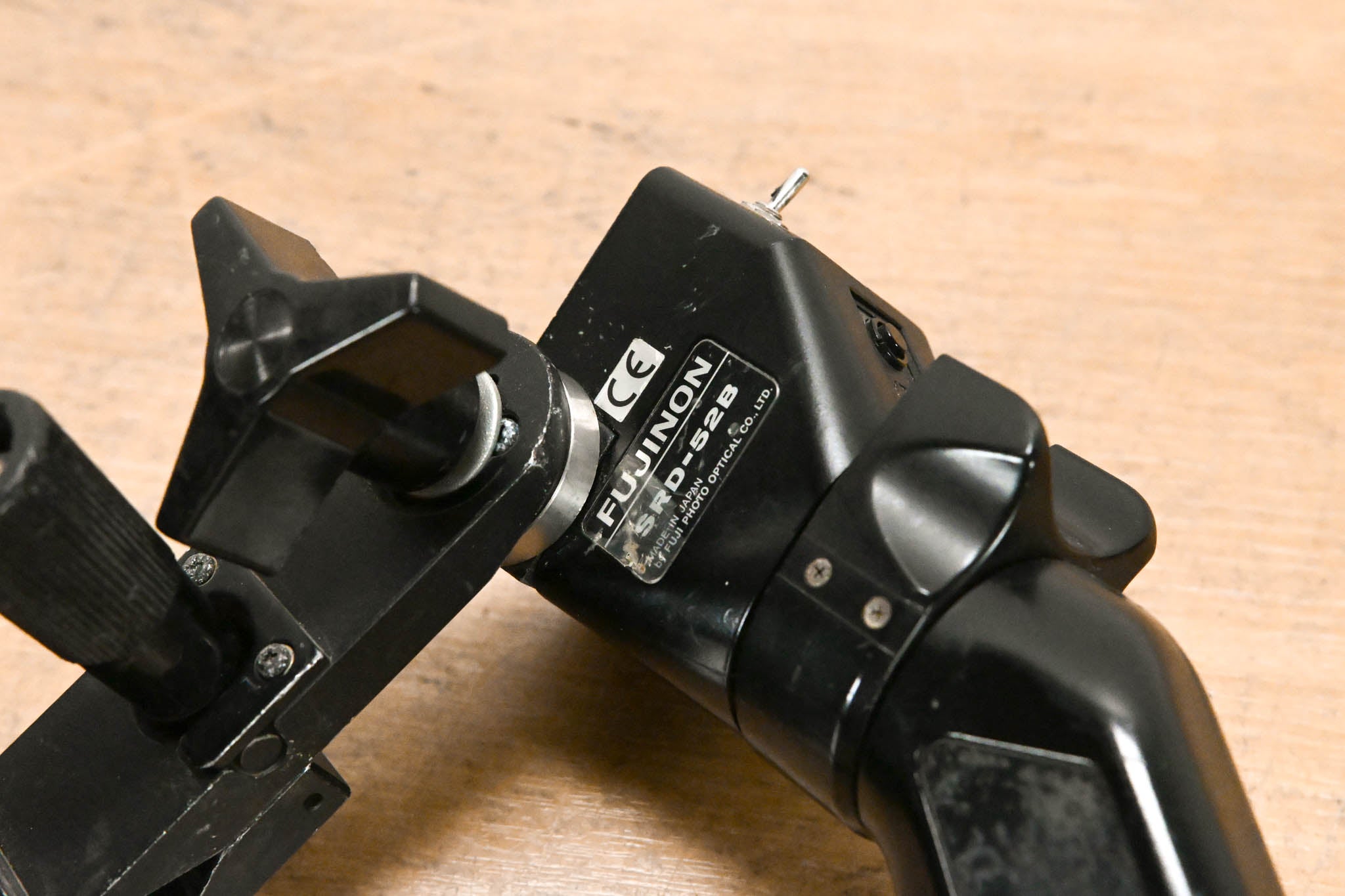 Fujinon SRD-52B Zoom Controller with MCA-1A Mounting Clamp