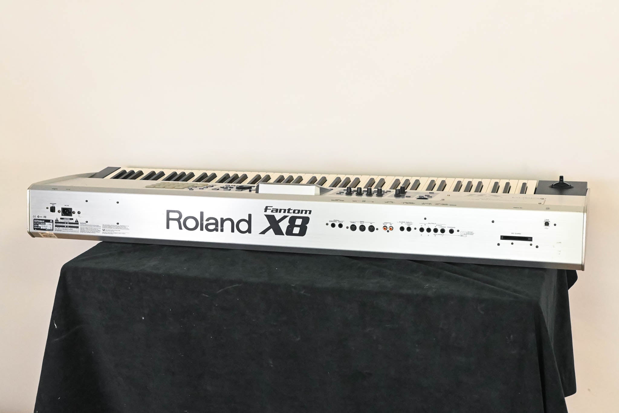 Roland Fantom-X8 88-Key Workstation Keyboard