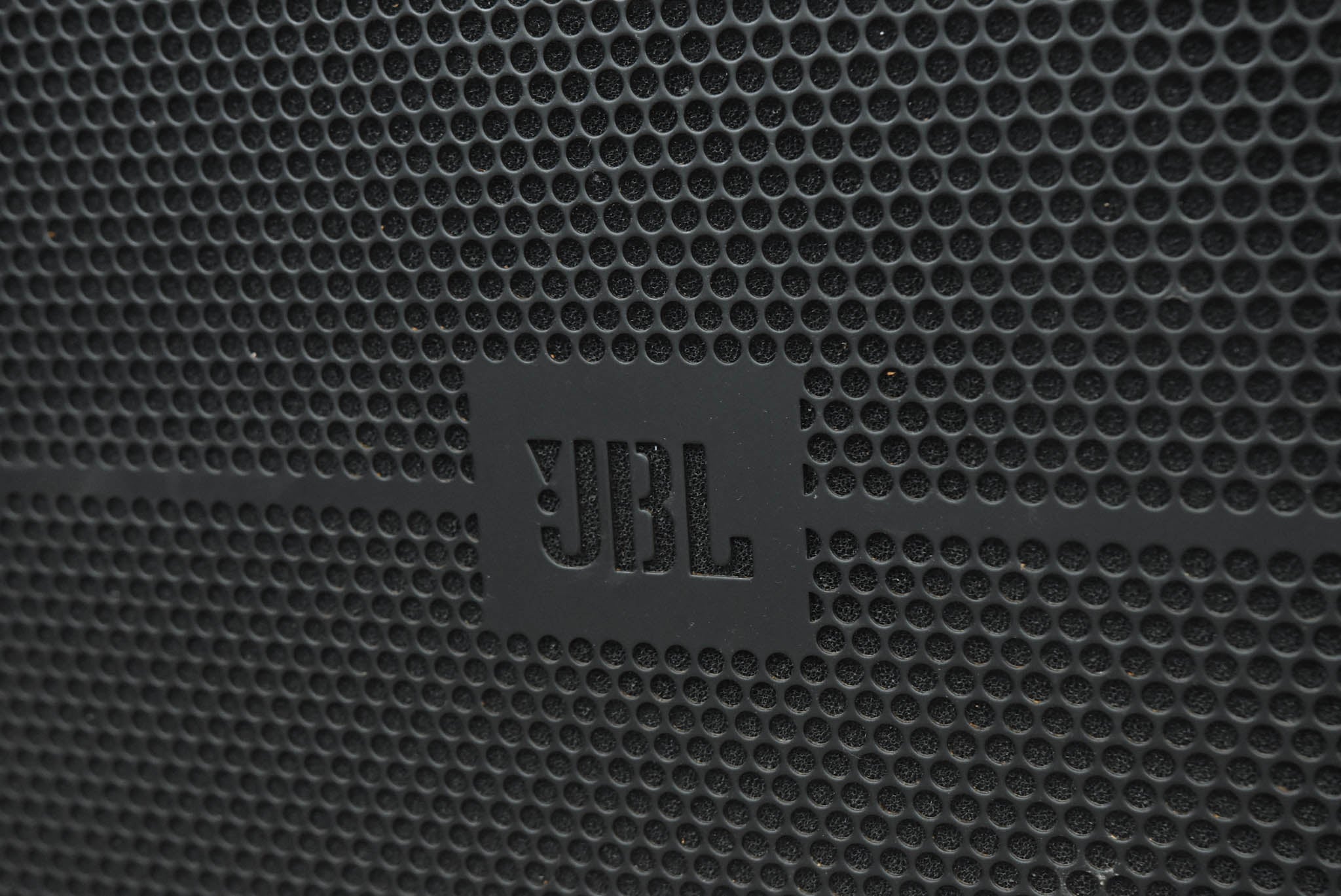 JBL VRX918SP 18-inch Powered Flyable Subwoofer