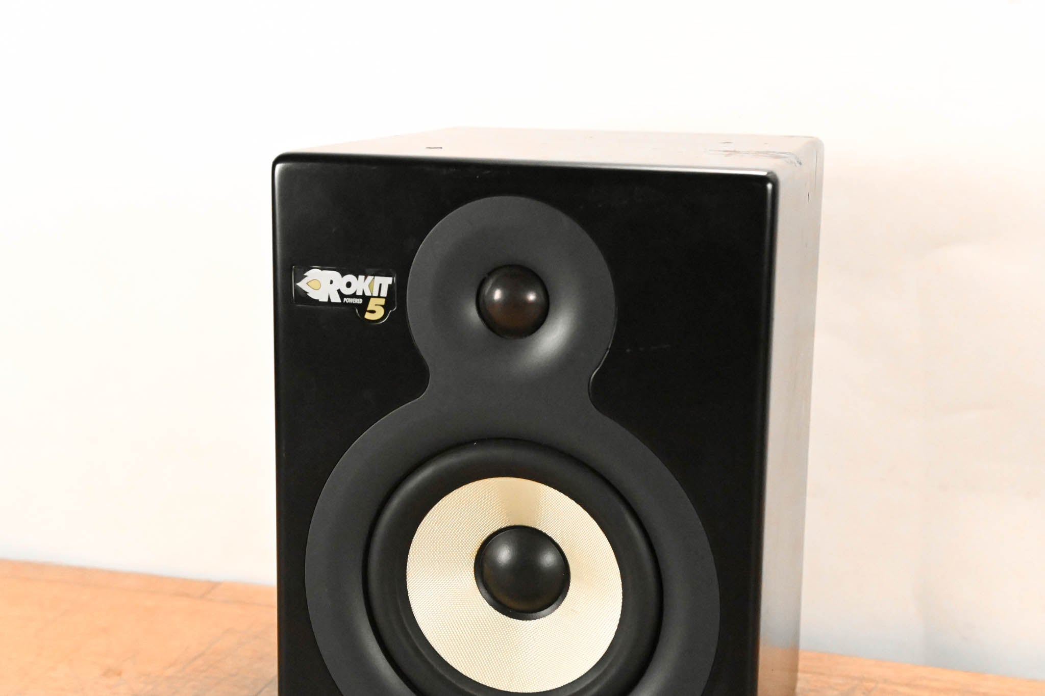 KRK Rokit 5 G1 5-inch Powered Studio Monitor