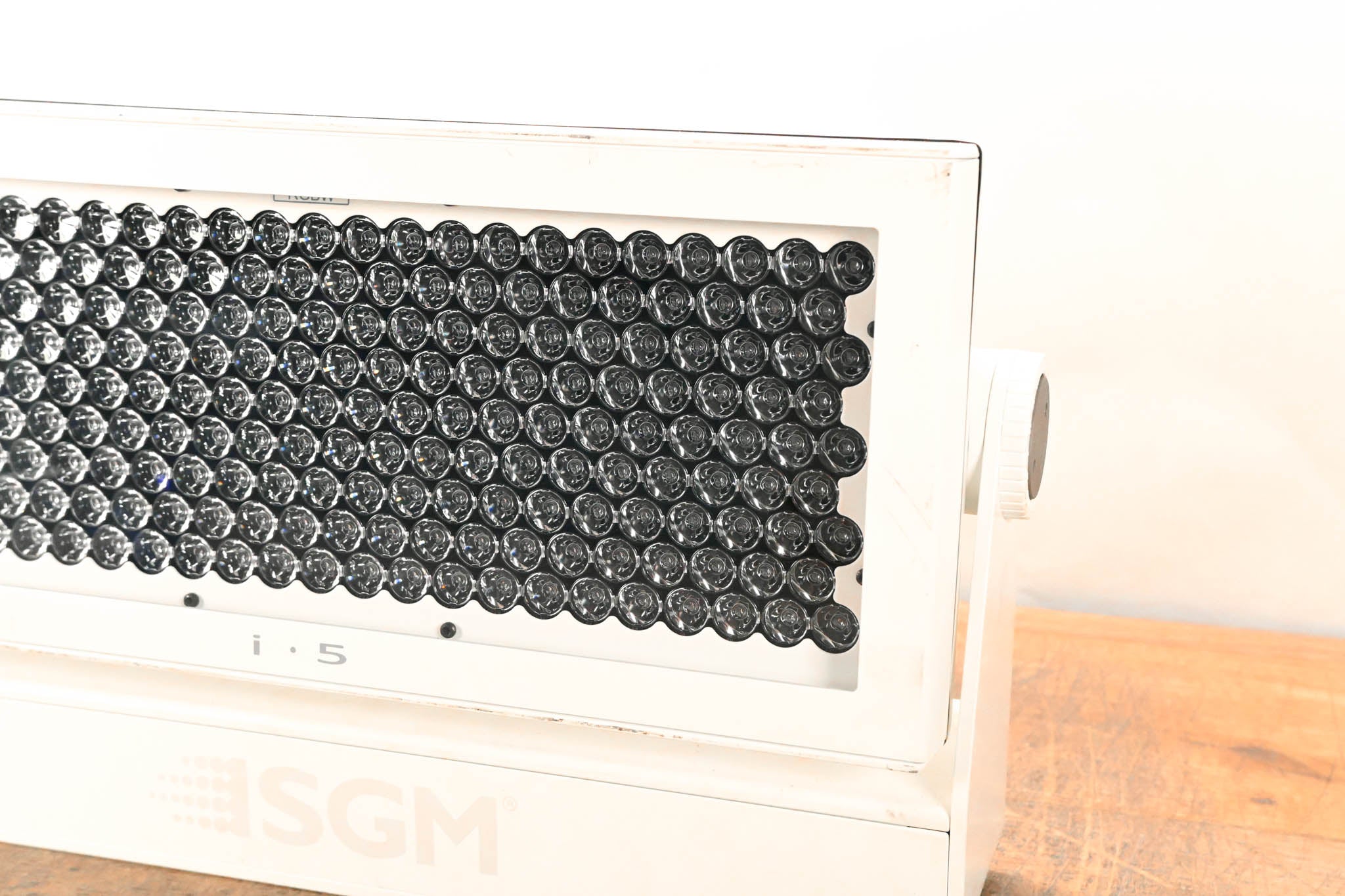 SGM i·5 RGBW POI Outdoor LED Wash Light