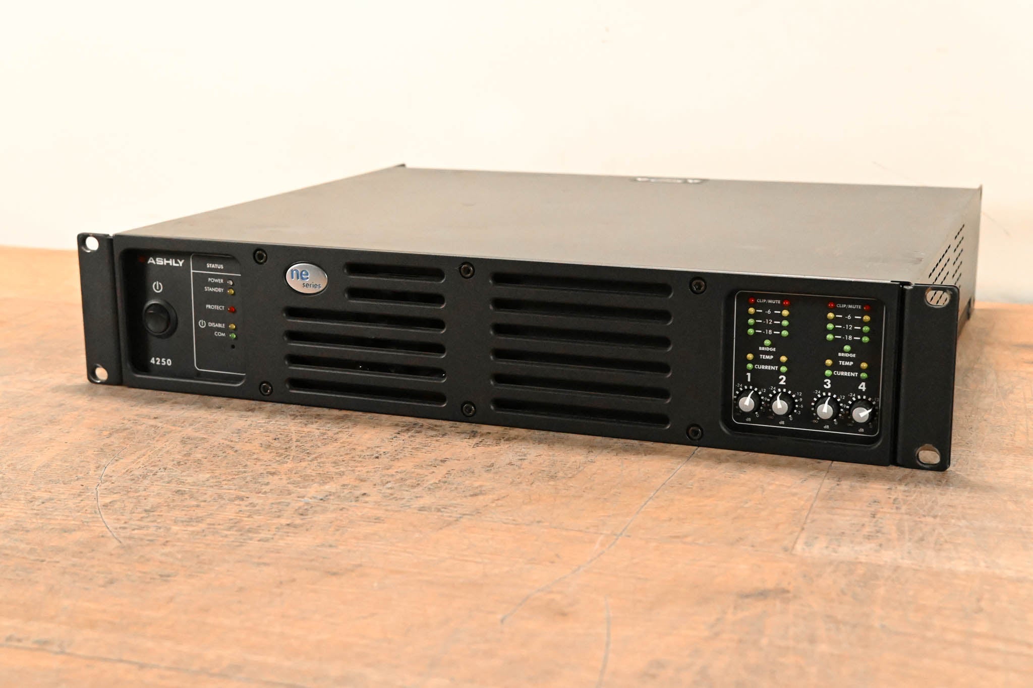 Ashly ne4250pe 4 Channel 250W Network Power Amplifier with DSP