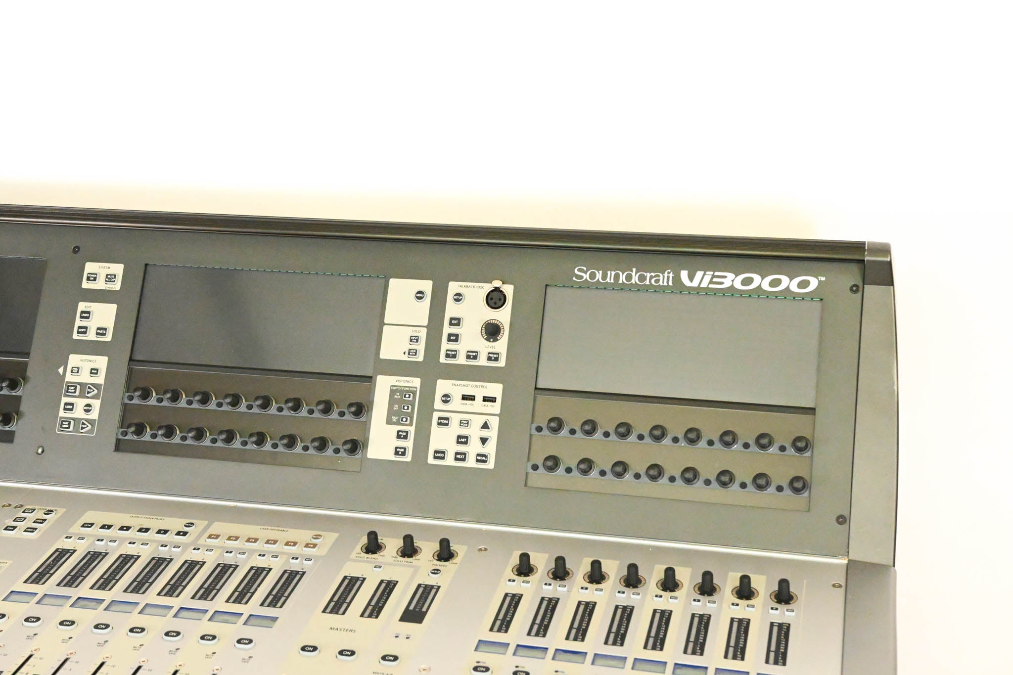 Soundcraft Vi3000 64-Channel Digital Mixing Console