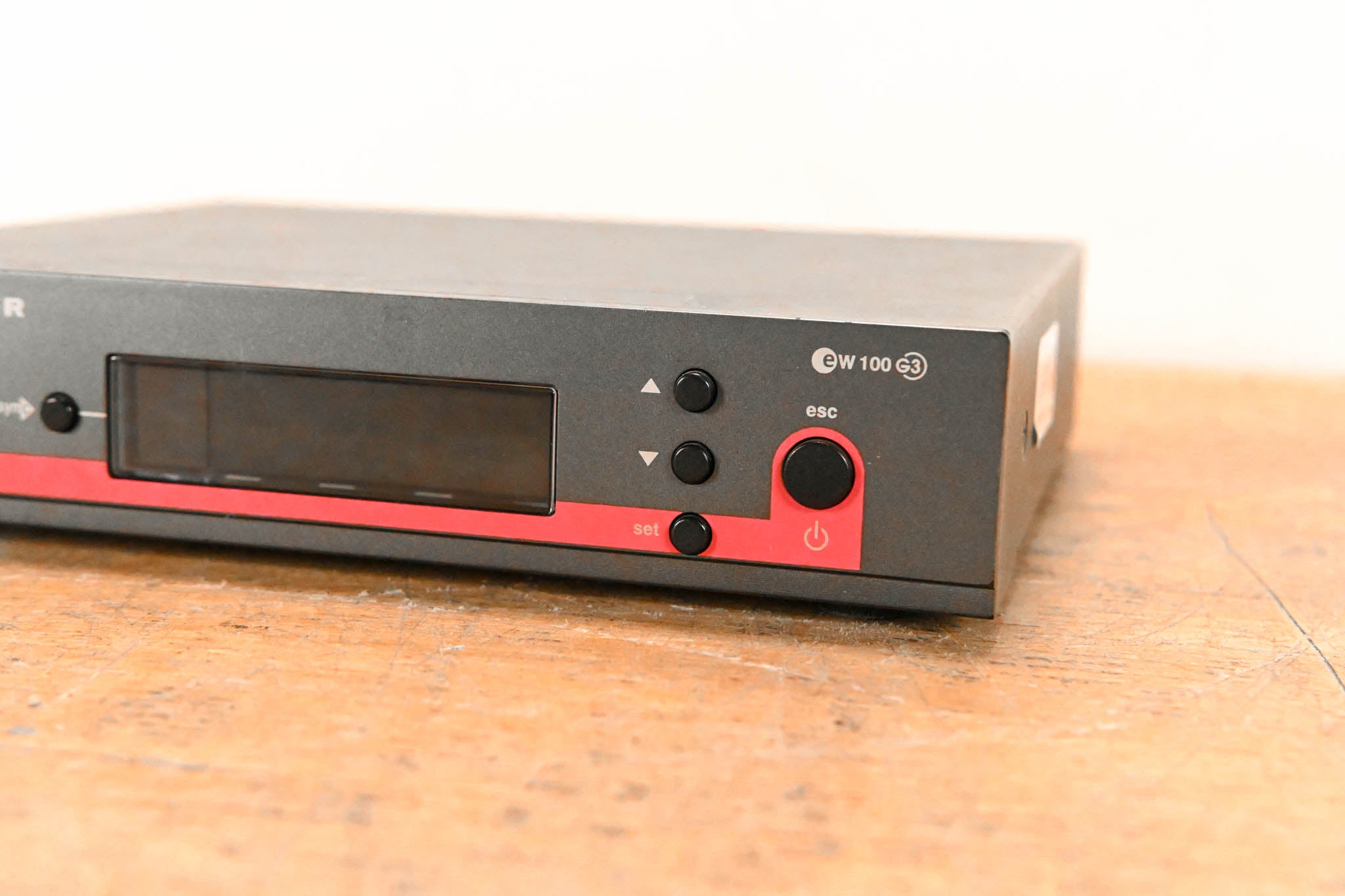 Sennheiser EM 100 G3 Wireless Receiver - 626-668 MHz (NO POWER SUPPLY)