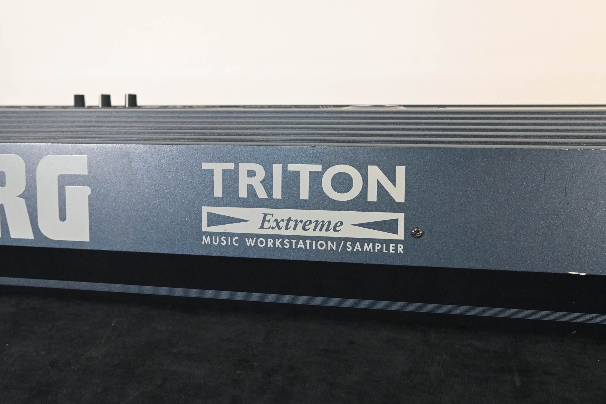 Korg Triton Extreme 88 88-Key 120-Voice Polyphonic Workstation