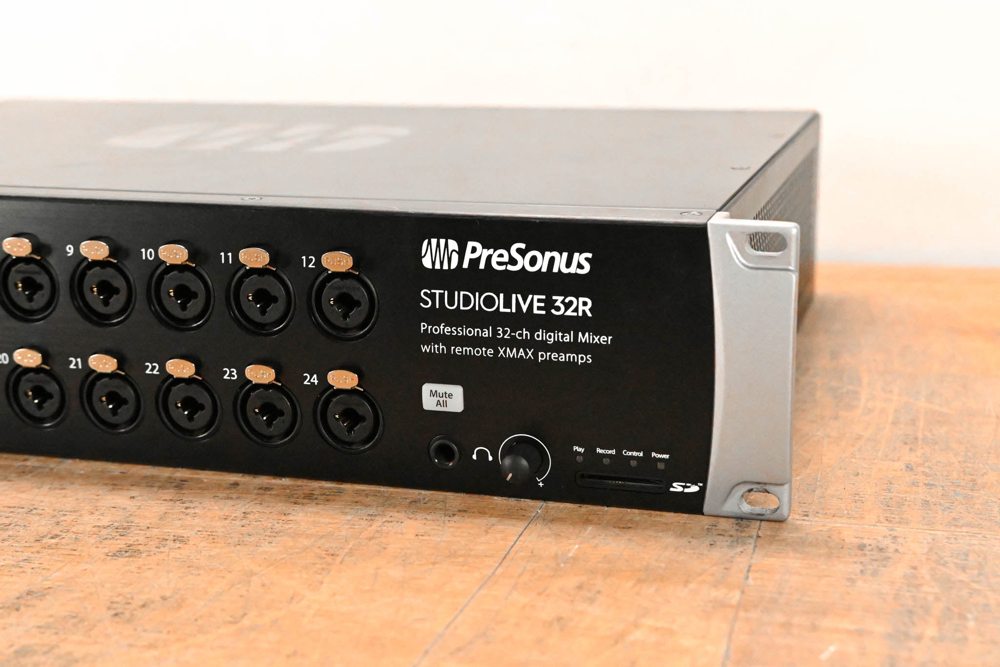 PreSonus StudioLive 32R 32-Channel Rackmount Digital Mixer