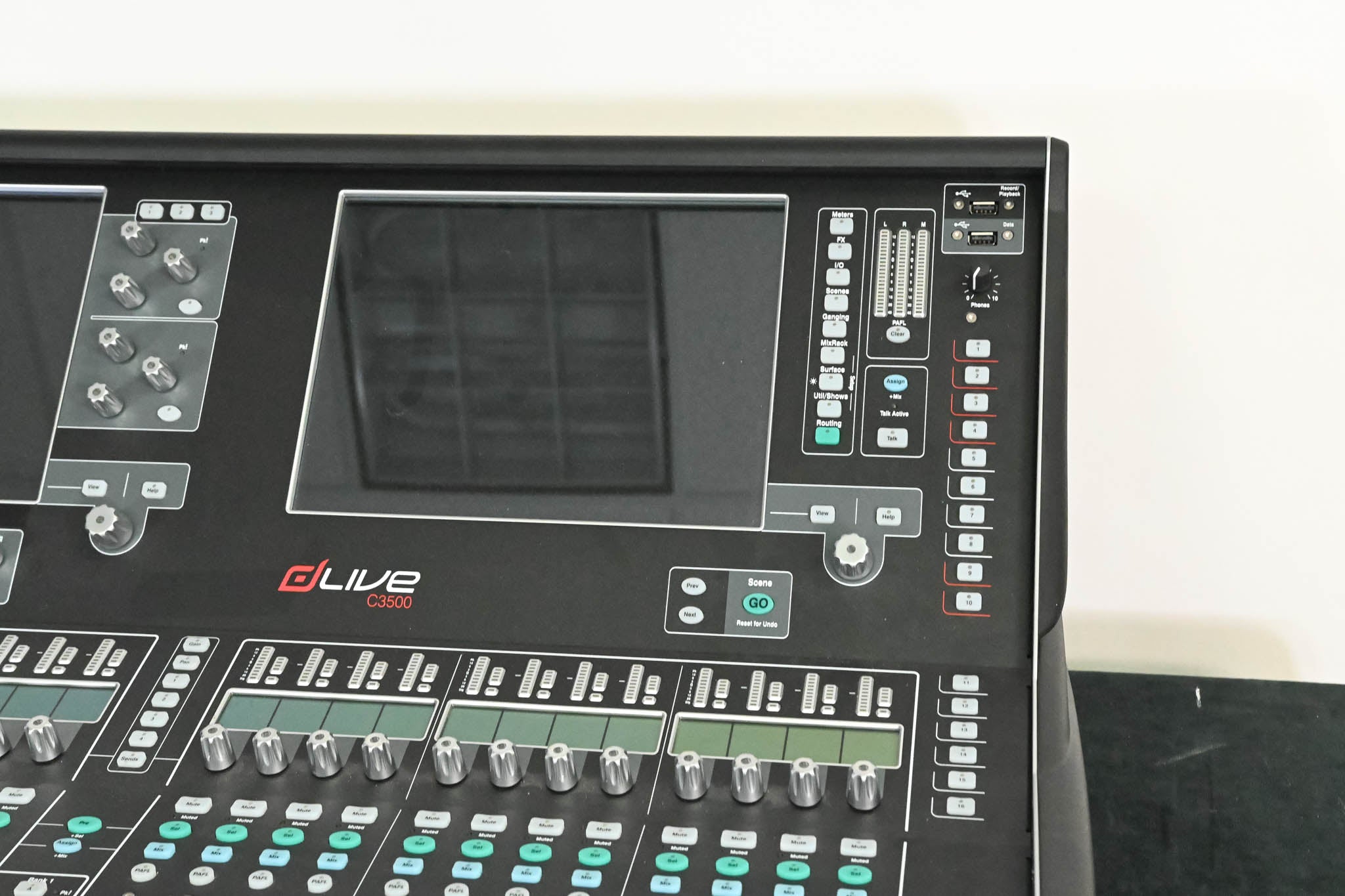 Allen & Heath dLive C3500 Control Surface for MixRack