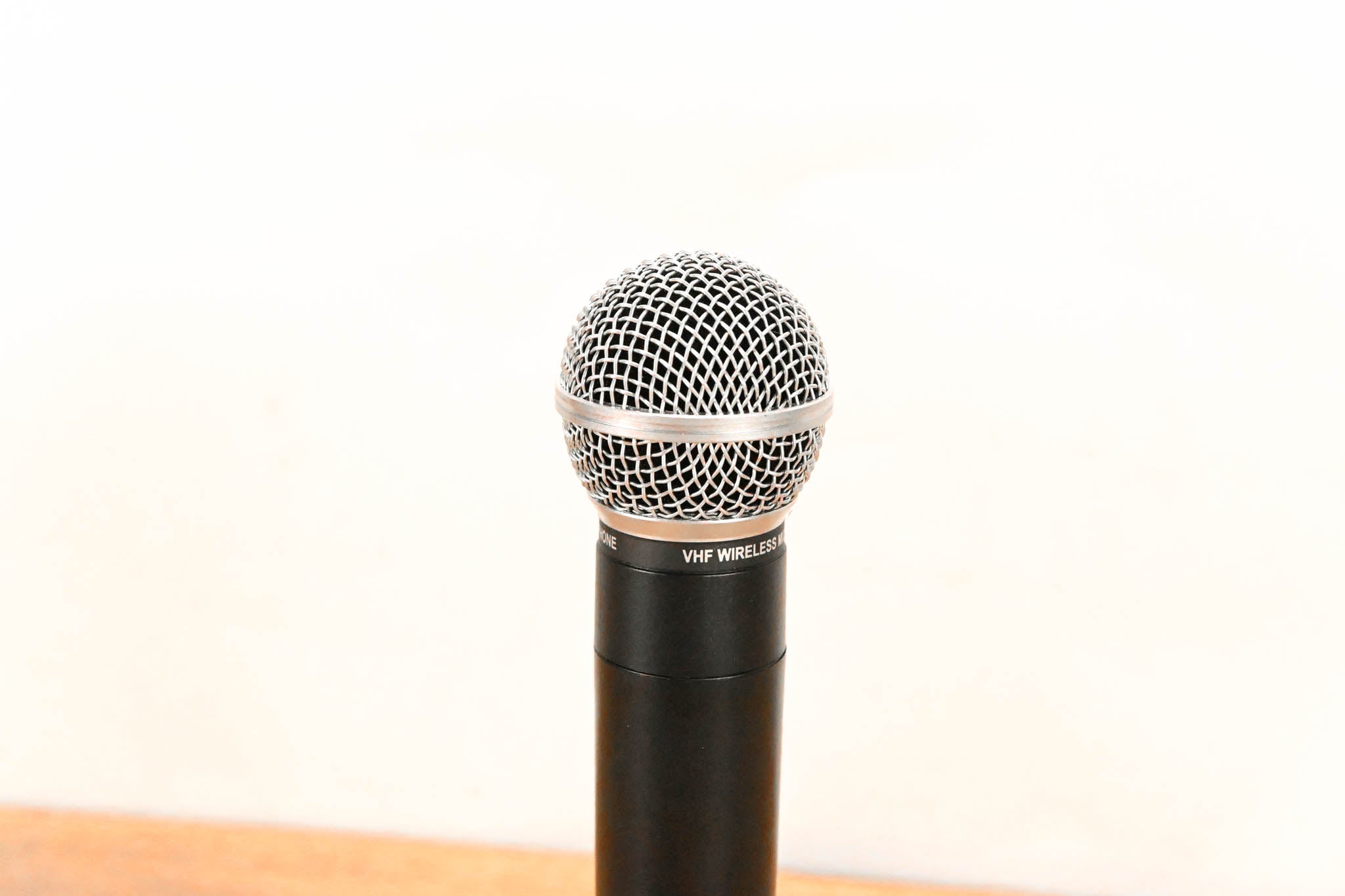 Owlee VHF Wireless Microphone - 202.90 MHz