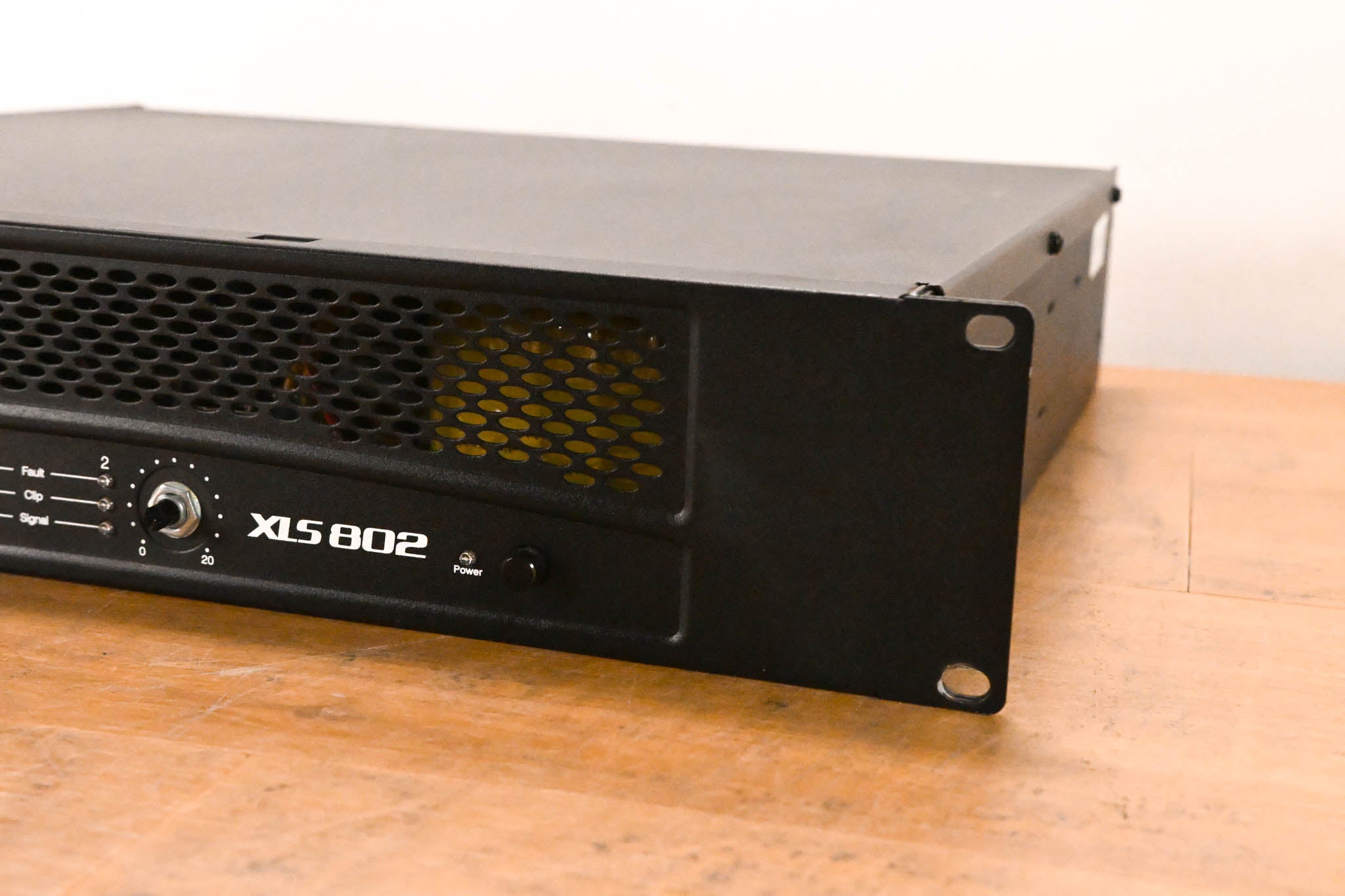 Crown XLS 802 2-Channel Power Amplifier